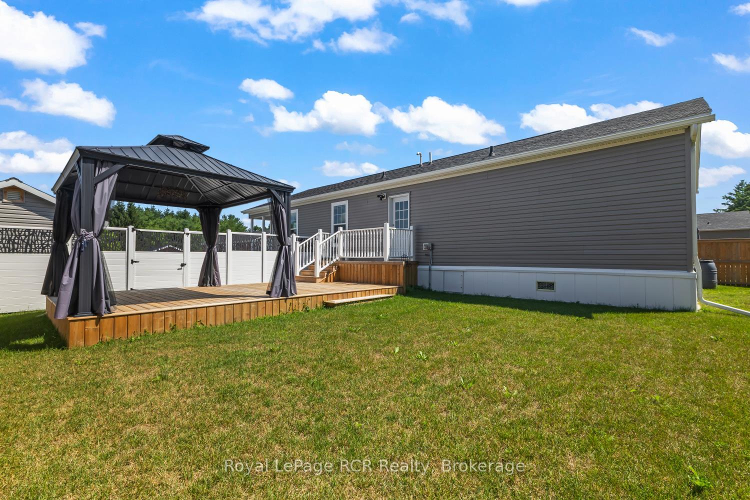 Photo 20 of 206 Spruce Drive, West Grey — HOMEH