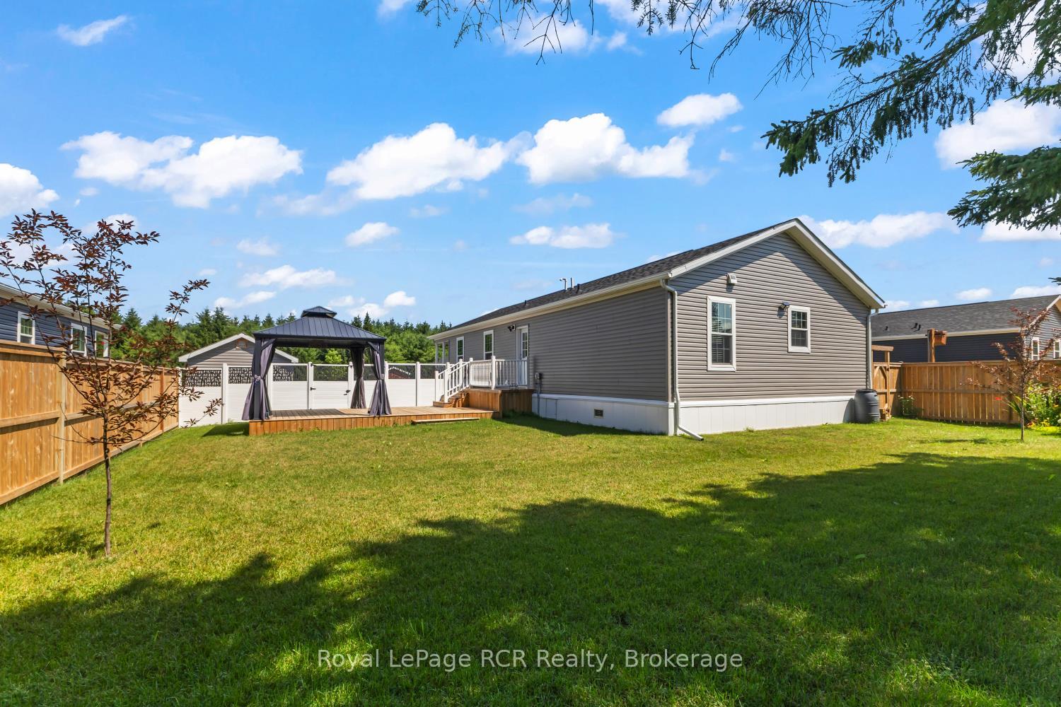 Photo 23 of 206 Spruce Drive, West Grey — HOMEH