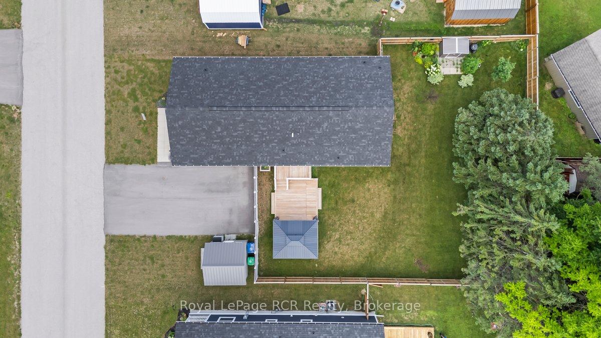 Photo 30 of 206 Spruce Drive, West Grey — HOMEH