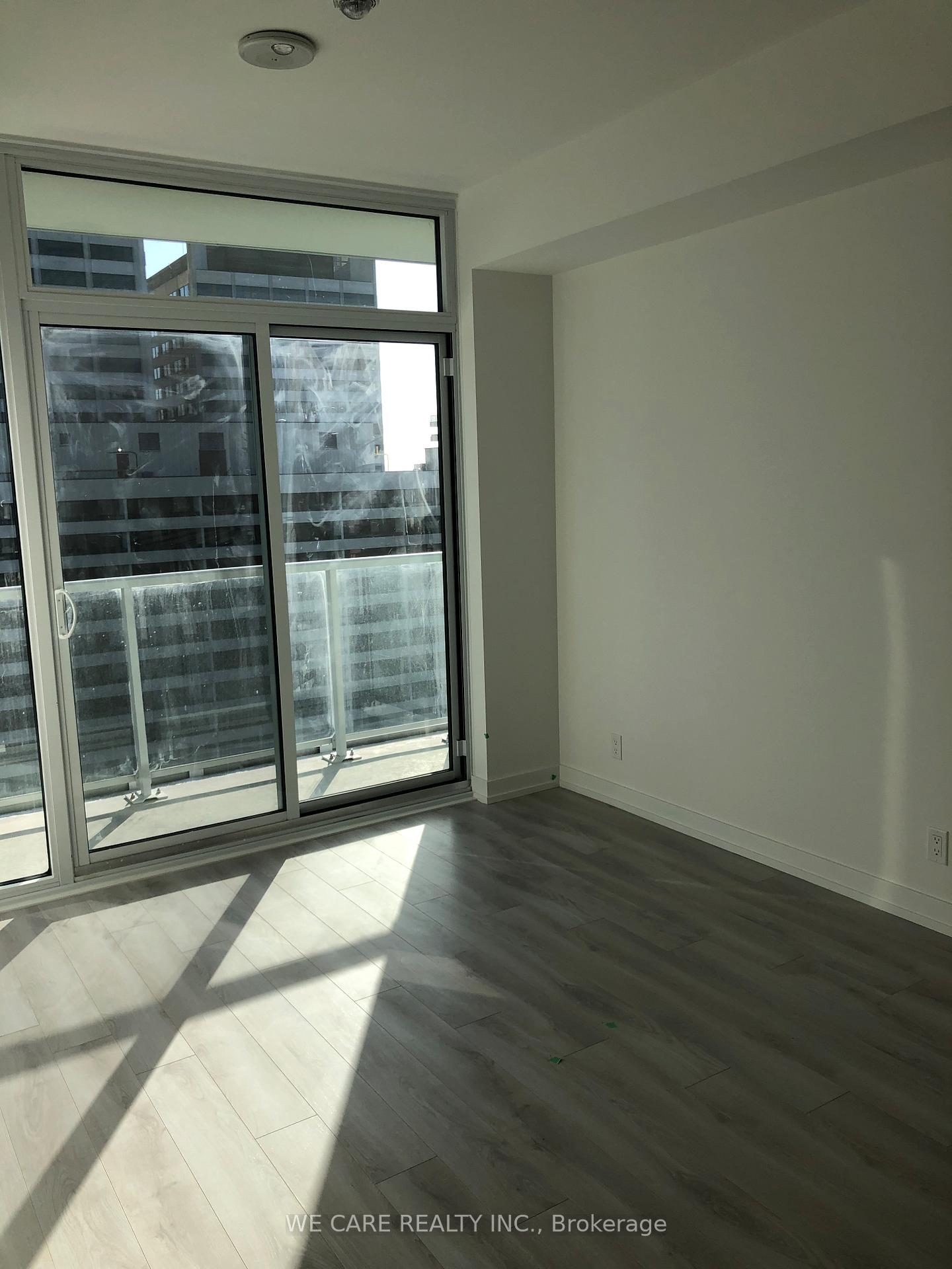 Photo 7 of Unit 1407, 33 Helendale Avenue, Toronto, Yonge-Eglinton — HOMEH