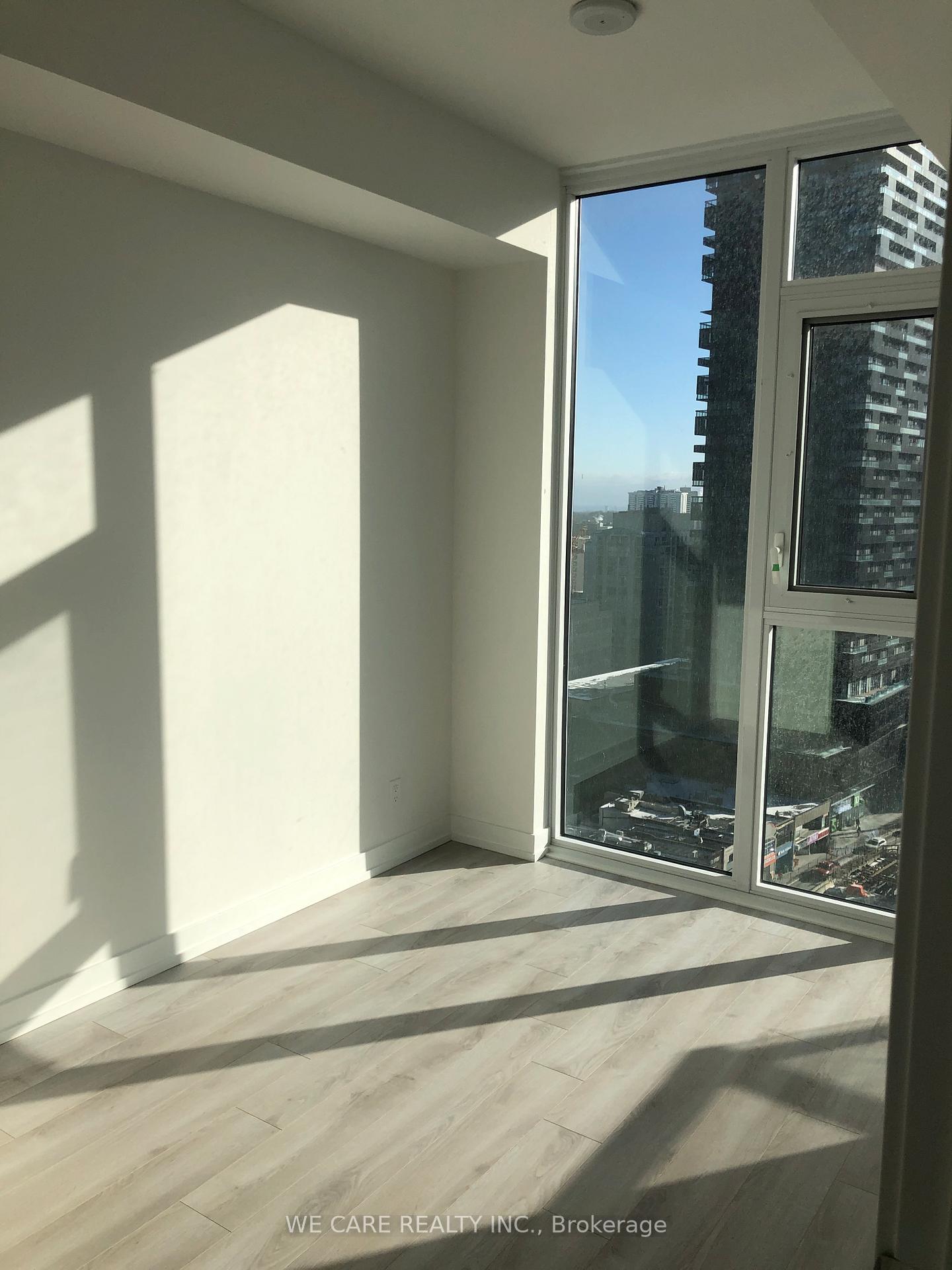 Photo 8 of Unit 1407, 33 Helendale Avenue, Toronto, Yonge-Eglinton — HOMEH