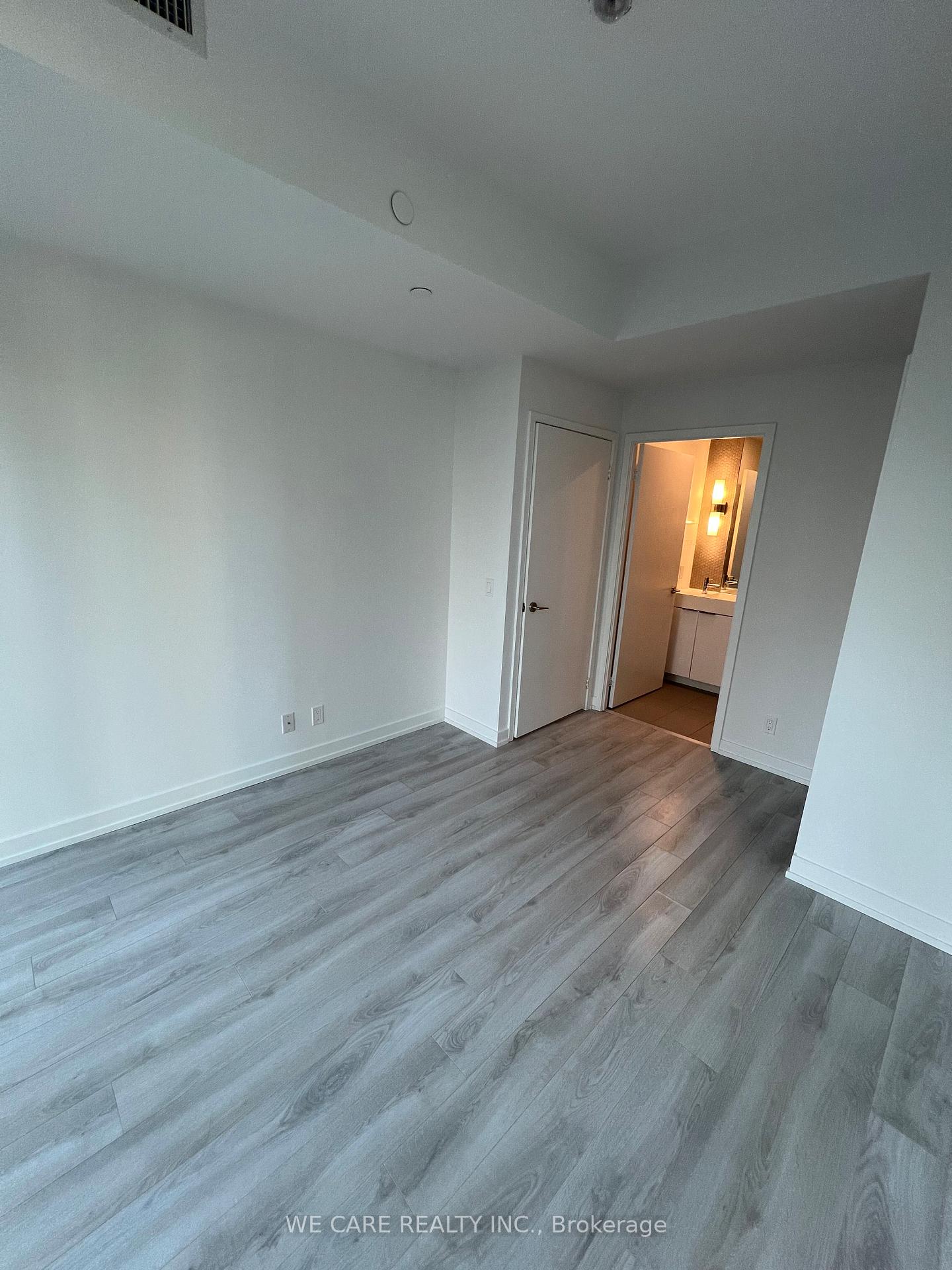 Photo 9 of Unit 1407, 33 Helendale Avenue, Toronto, Yonge-Eglinton — HOMEH