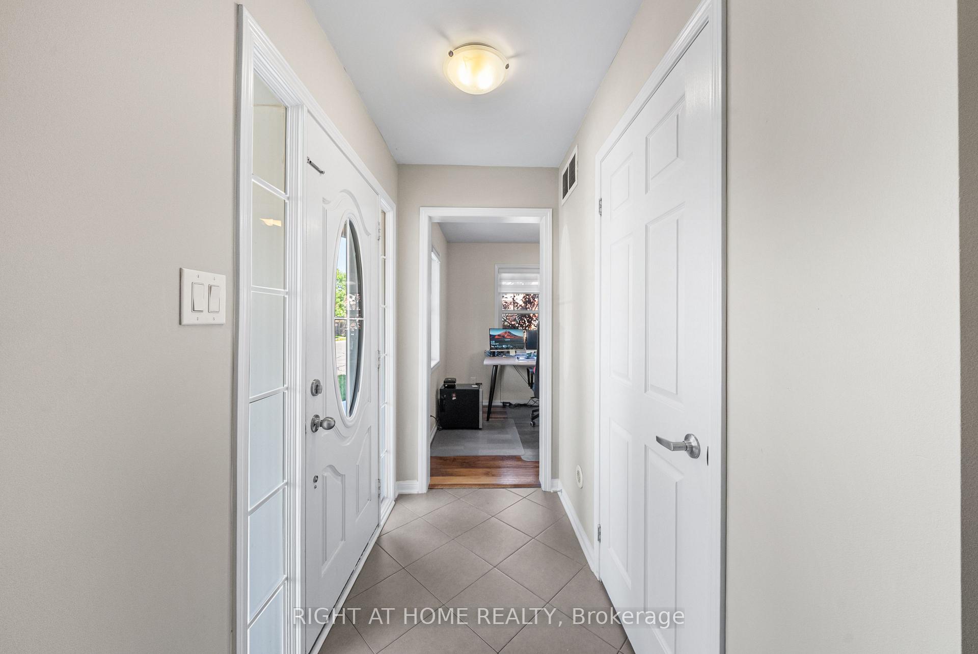Photo 6 of 291 Woodley Acres, Milton, Willmott — HOMEH