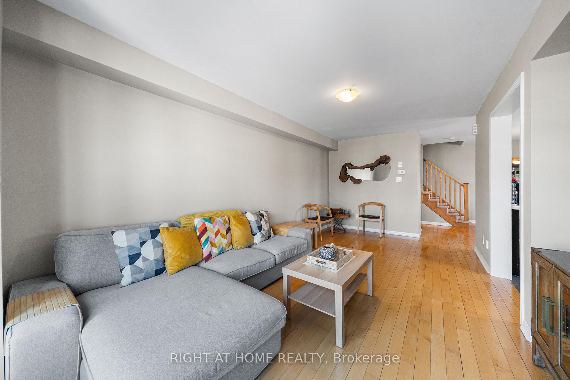 Photo 10 of 291 Woodley Acres, Milton, Willmott — HOMEH