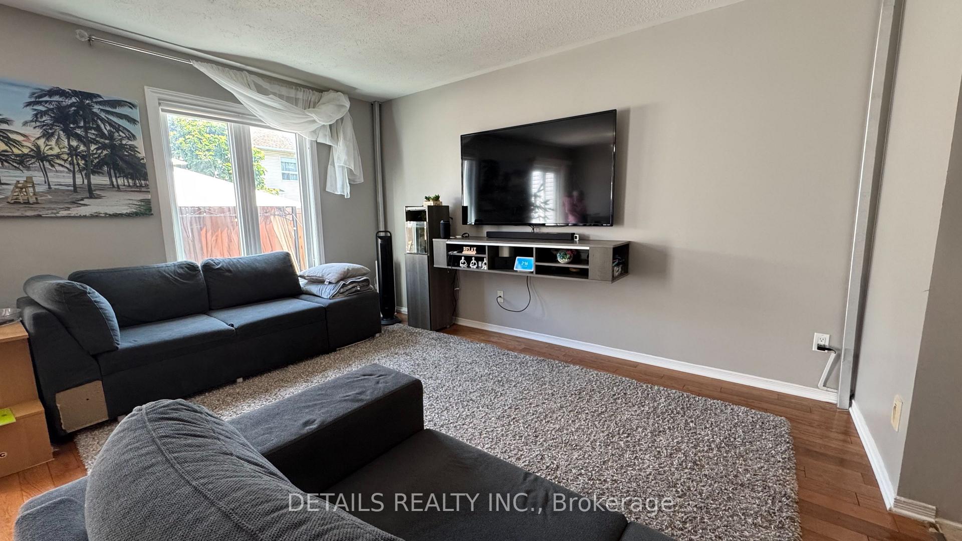Photo 8 of 131 Markland Crescent, Ottawa, Barrhaven East — HOMEH