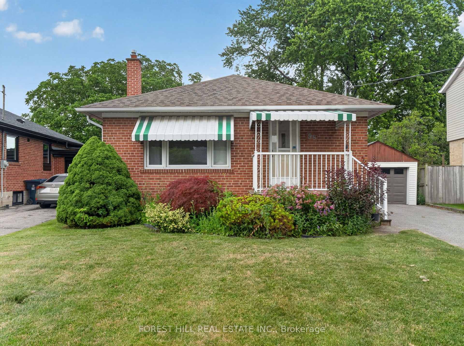 Photo 1 of 98 Marchington Circle, Scarborough, Wexford-Maryvale — HOMEH