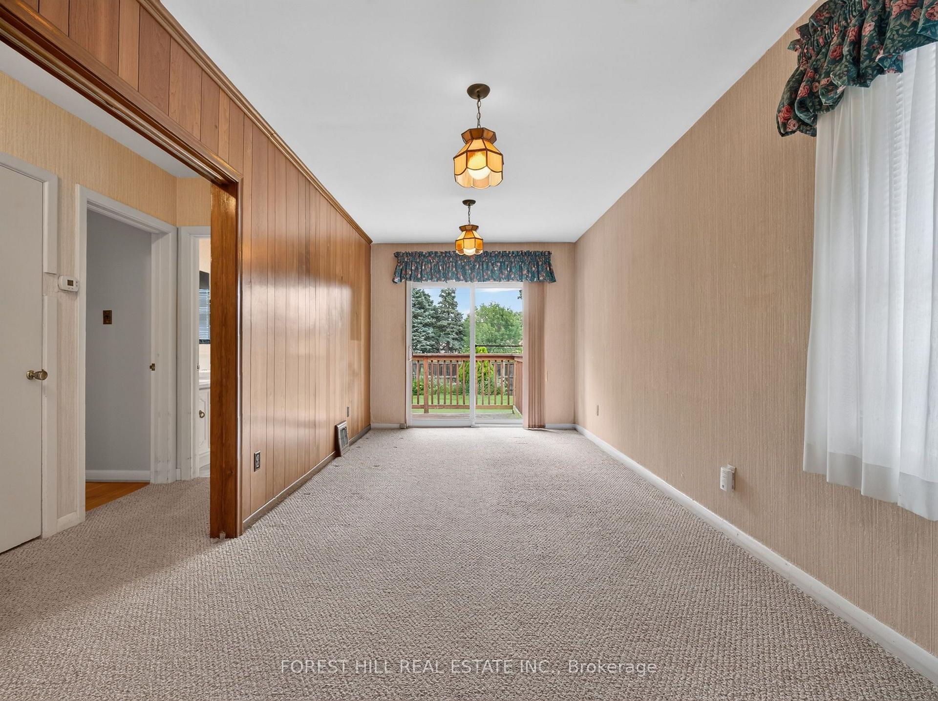 Photo 6 of 98 Marchington Circle, Scarborough, Wexford-Maryvale — HOMEH