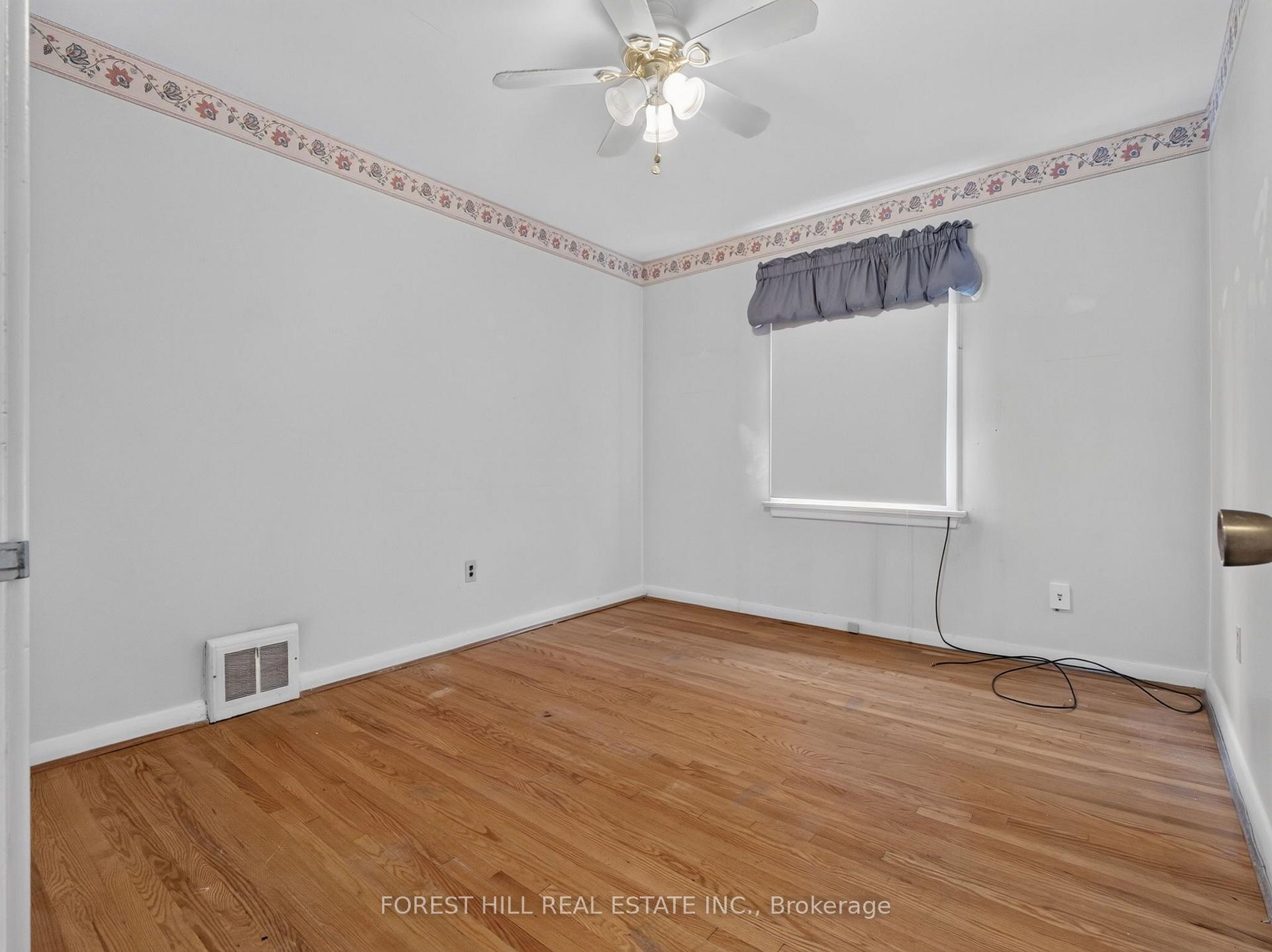 Photo 10 of 98 Marchington Circle, Scarborough, Wexford-Maryvale — HOMEH