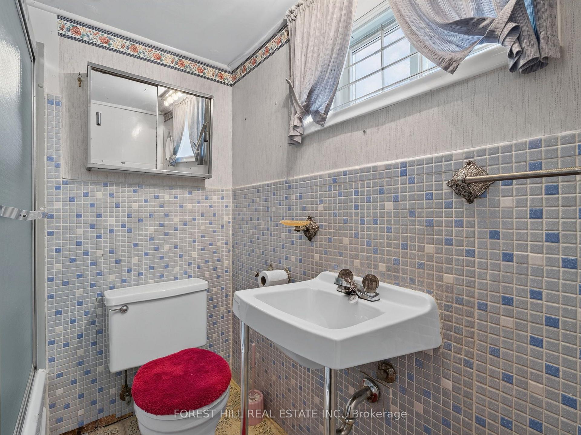 Photo 14 of 98 Marchington Circle, Scarborough, Wexford-Maryvale — HOMEH