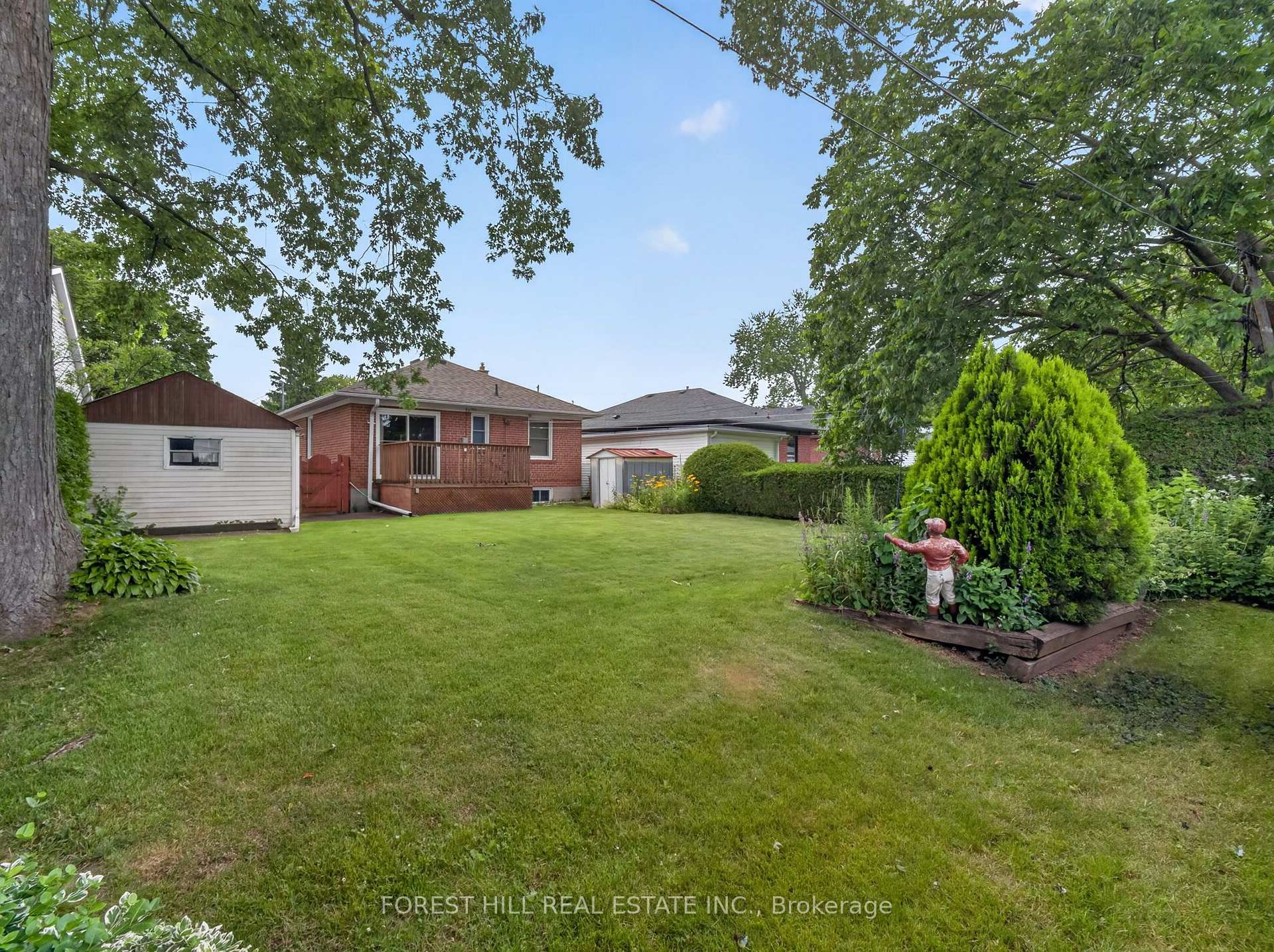 Photo 19 of 98 Marchington Circle, Scarborough, Wexford-Maryvale — HOMEH