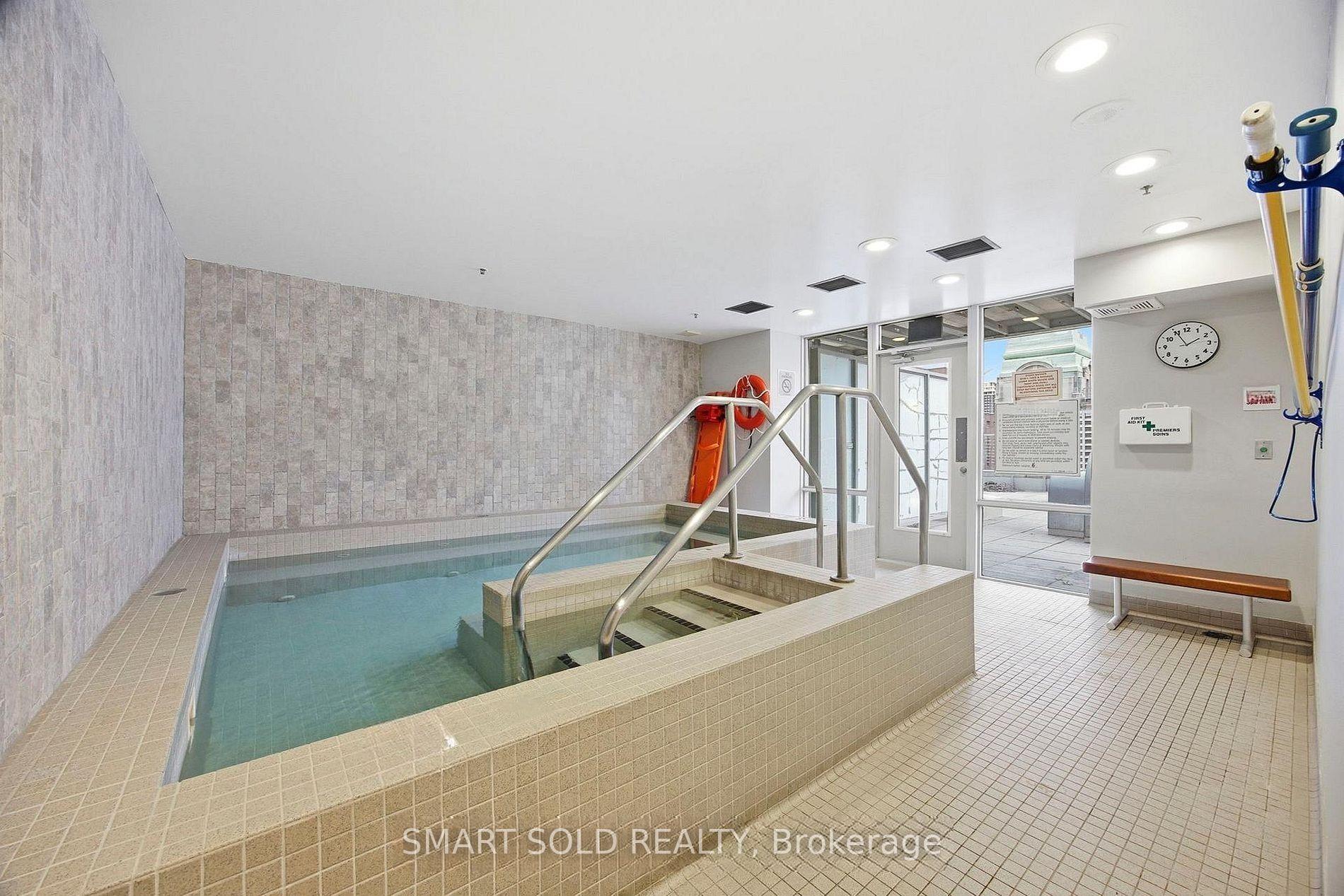 Photo 8 of Unit 2912, 1 King Street W, Toronto, Bay Street Corridor — HOMEH