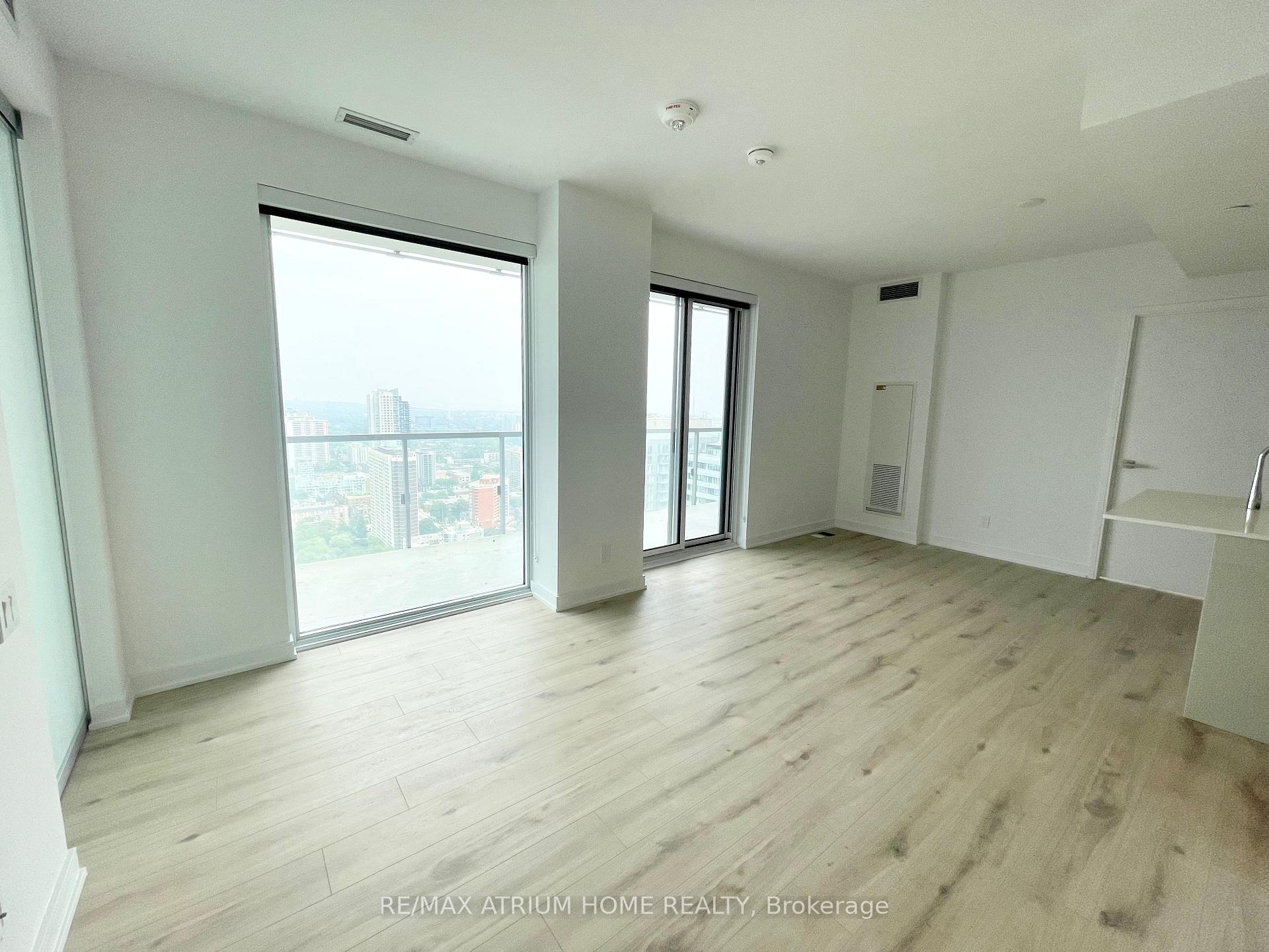 Photo 7 of Unit 4303, 3 Gloucester Street, Toronto, Church-Yonge Corridor — HOMEH