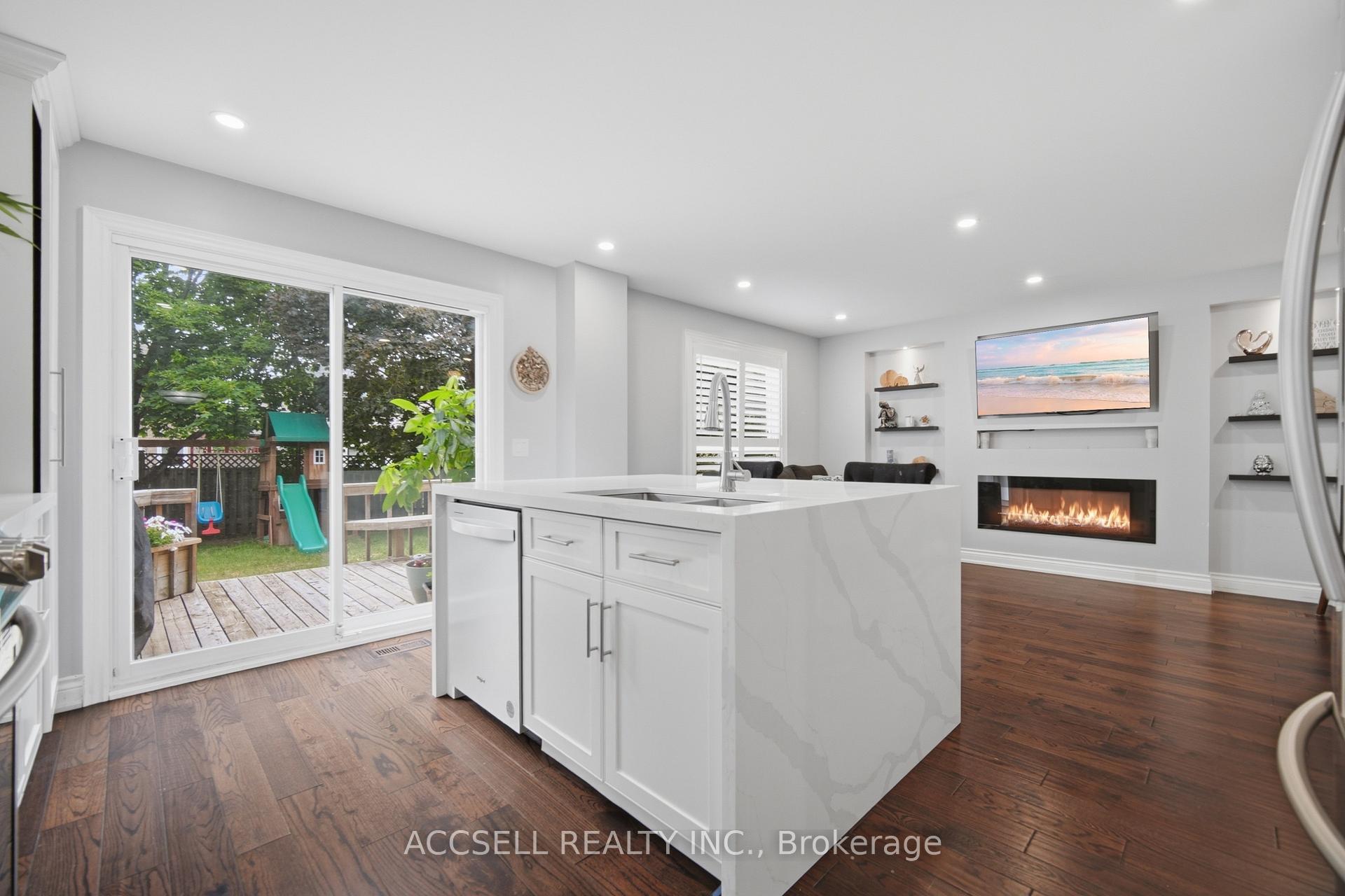 Photo 18 of 32 Niles Court, Brampton, Westgate — HOMEH