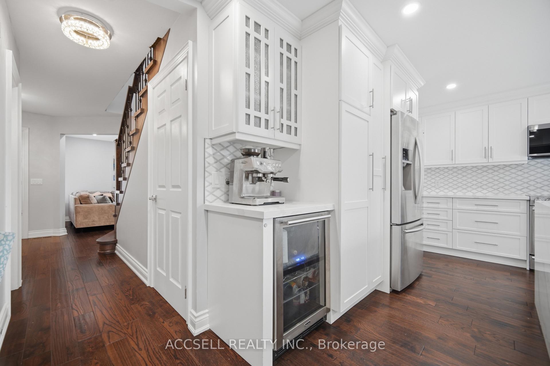 Photo 22 of 32 Niles Court, Brampton, Westgate — HOMEH