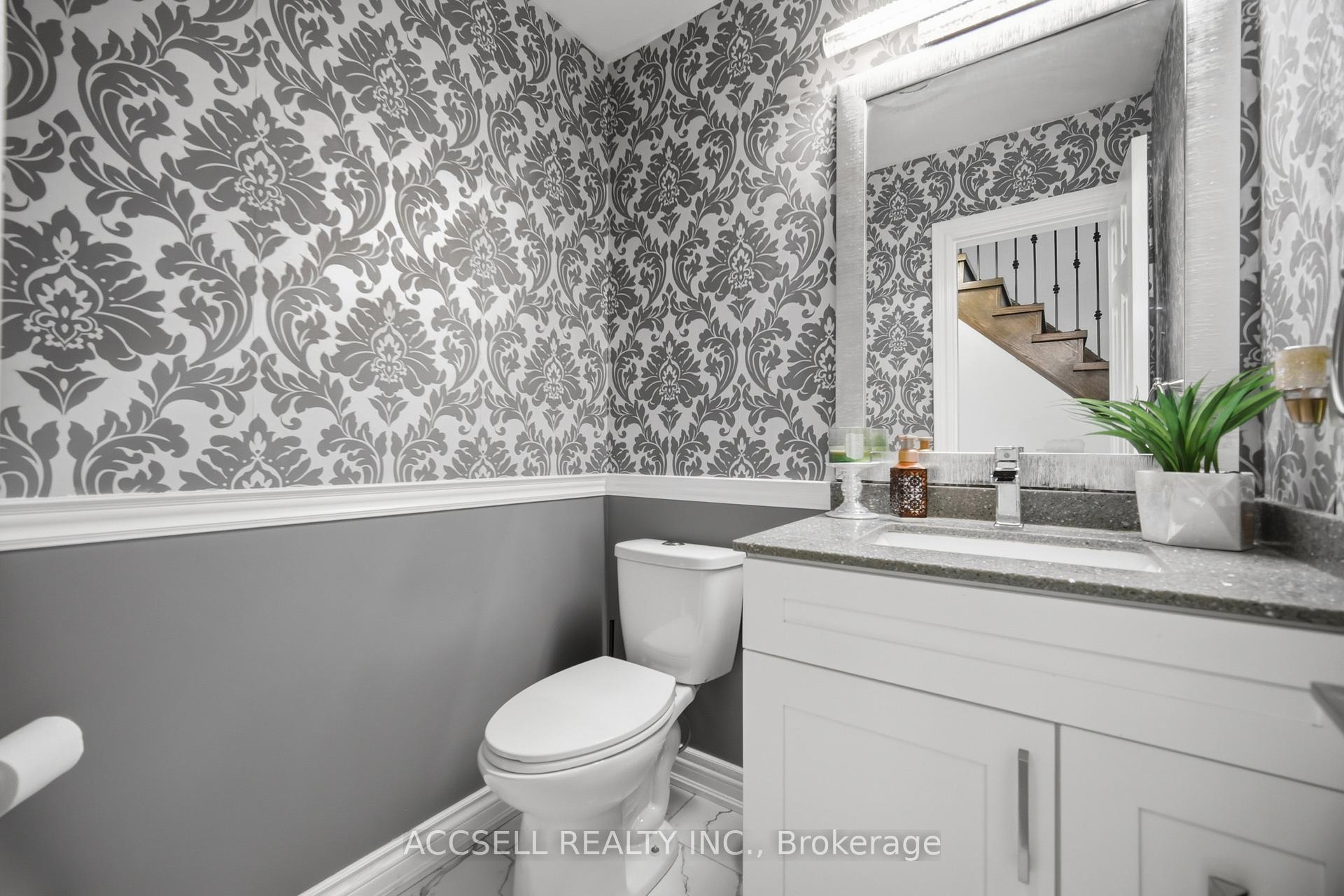 Photo 27 of 32 Niles Court, Brampton, Westgate — HOMEH