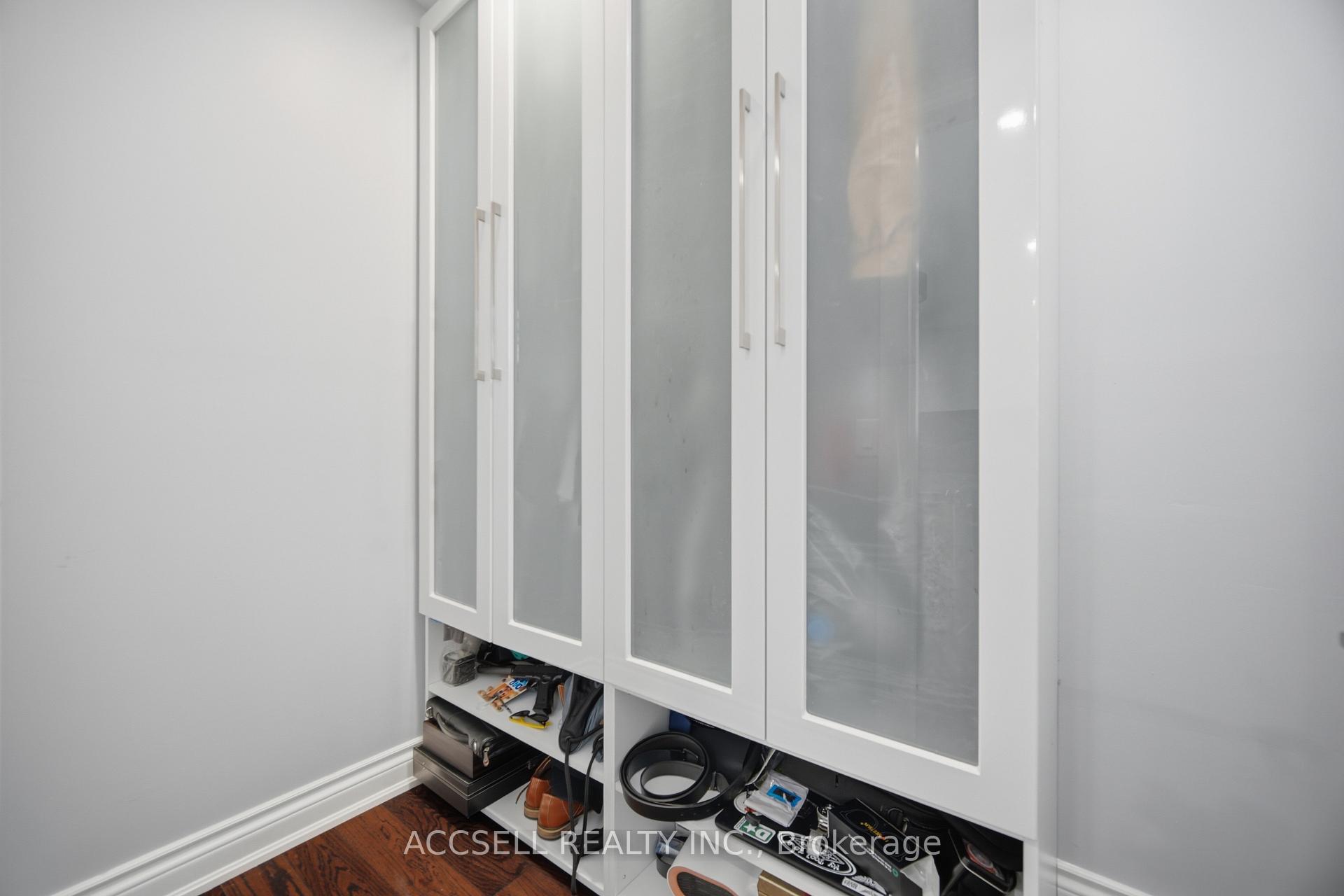 Photo 37 of 32 Niles Court, Brampton, Westgate — HOMEH