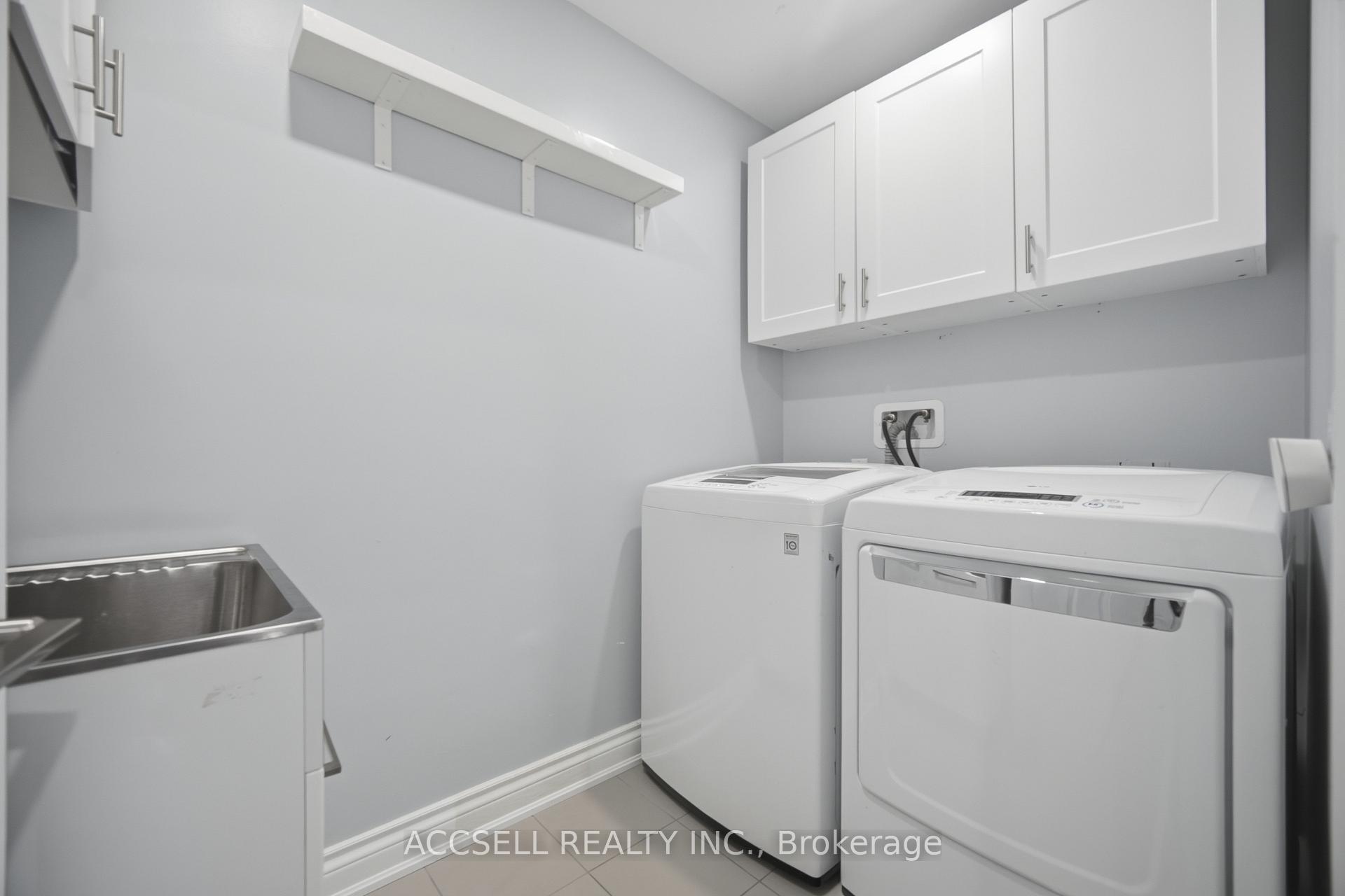Photo 44 of 32 Niles Court, Brampton, Westgate — HOMEH