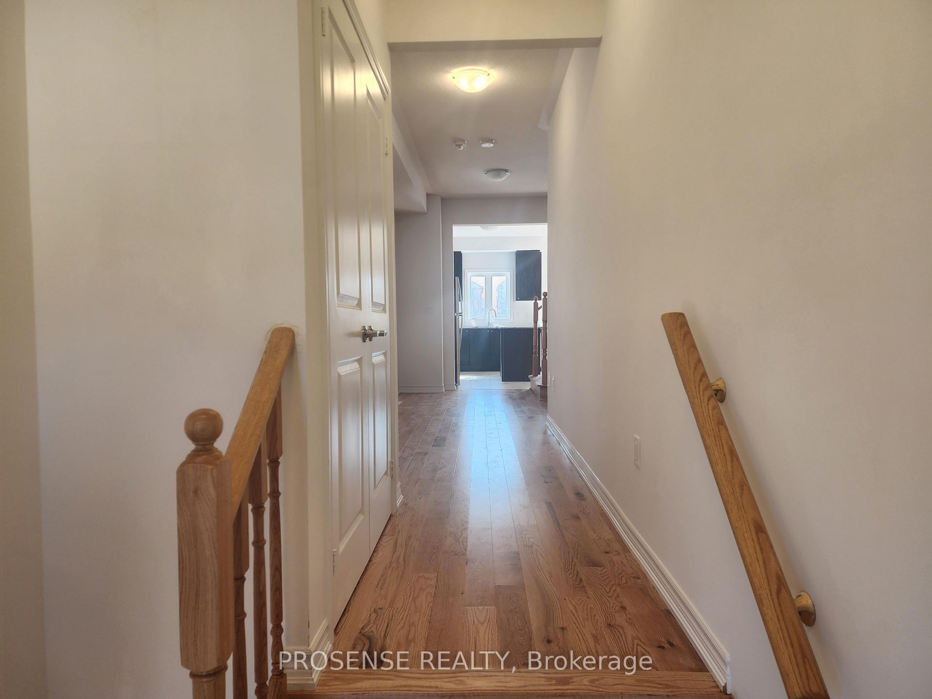 Photo 4 of 435 Van Dusen Avenue, Southgate — HOMEH