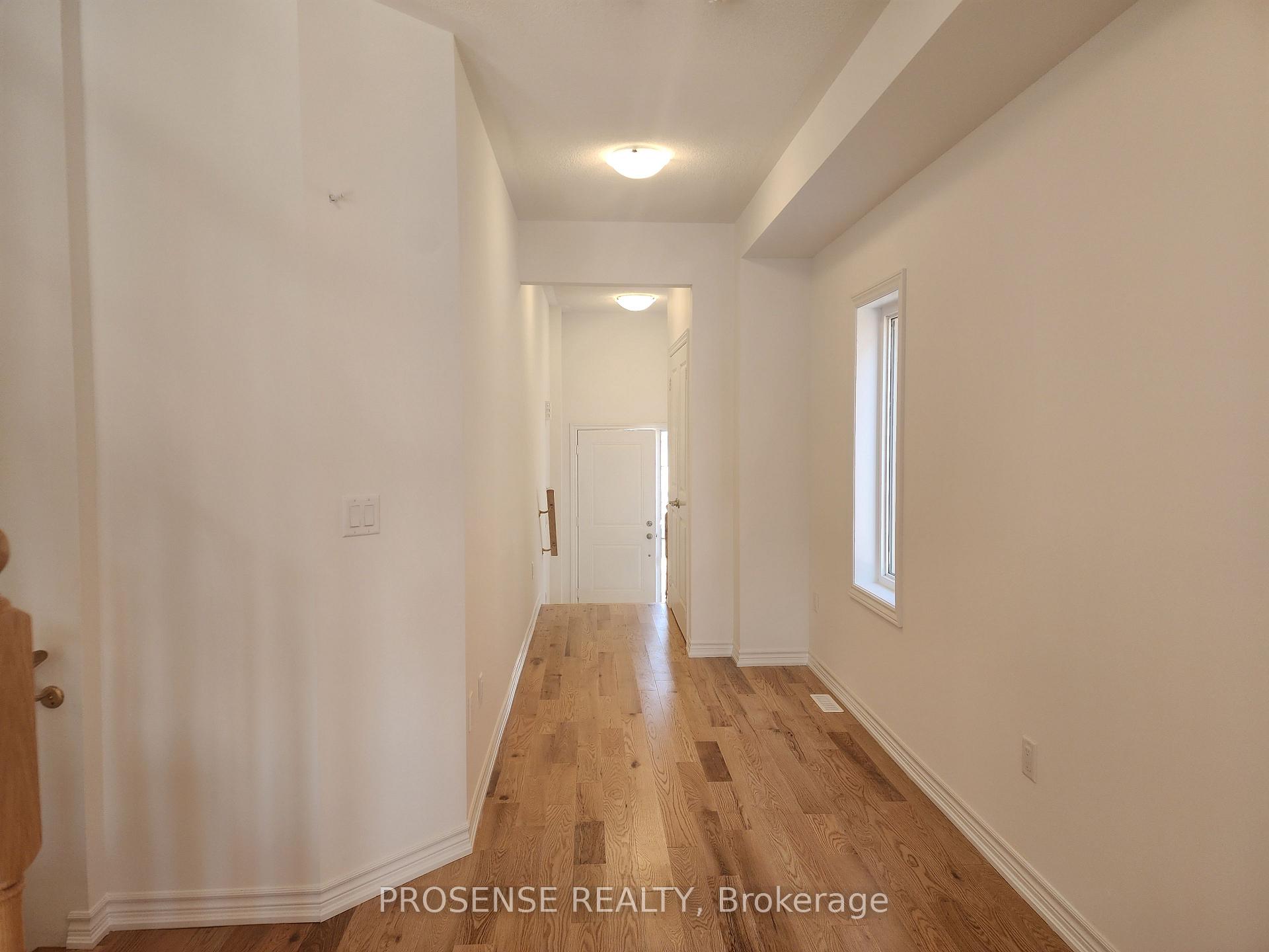 Photo 5 of 435 Van Dusen Avenue, Southgate — HOMEH