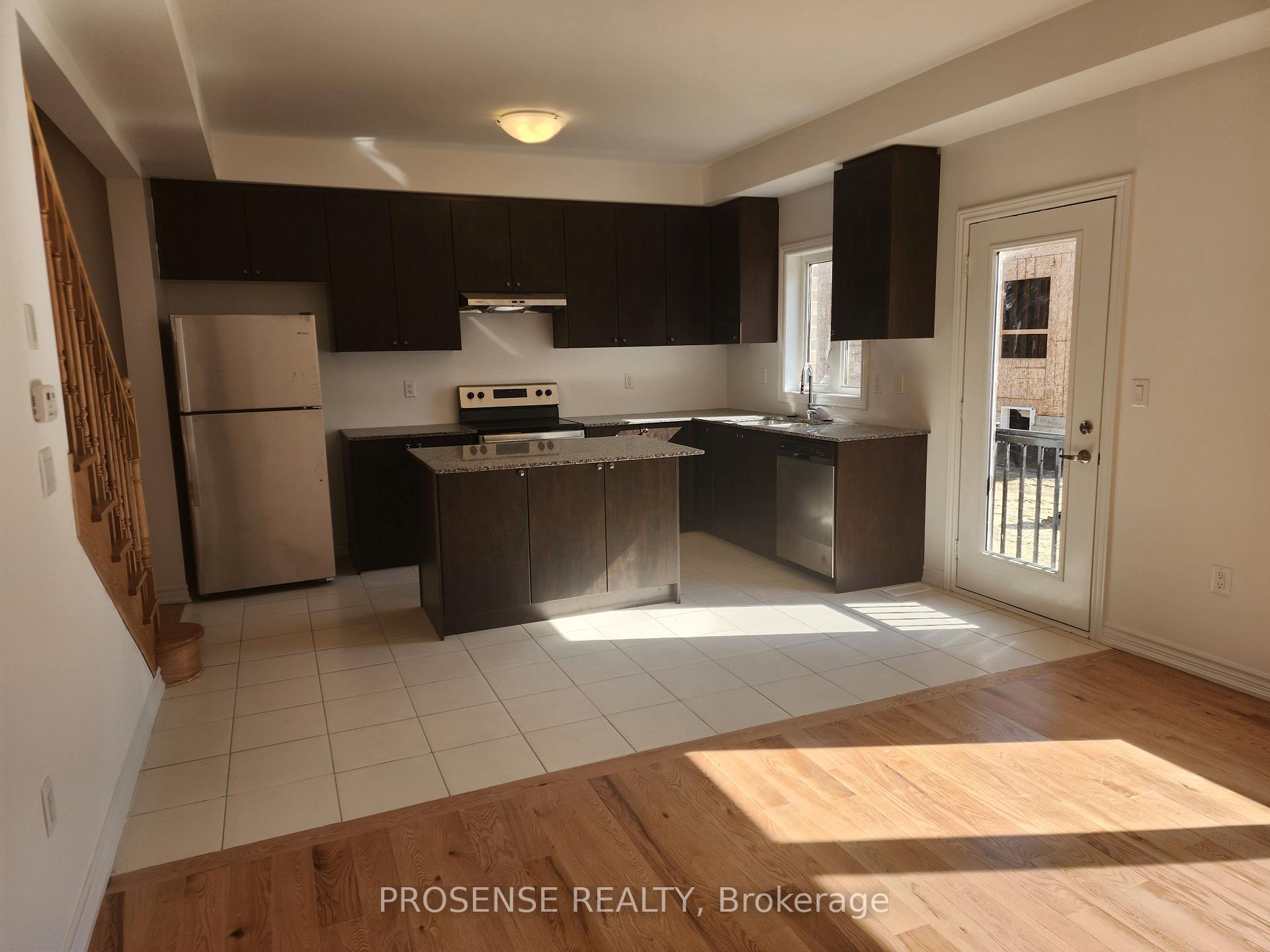 Photo 10 of 435 Van Dusen Avenue, Southgate — HOMEH