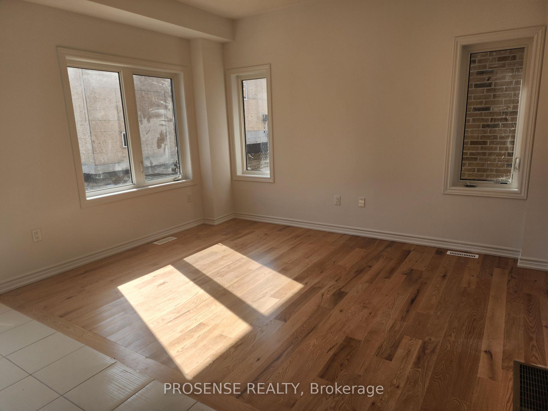 Photo 11 of 435 Van Dusen Avenue, Southgate — HOMEH