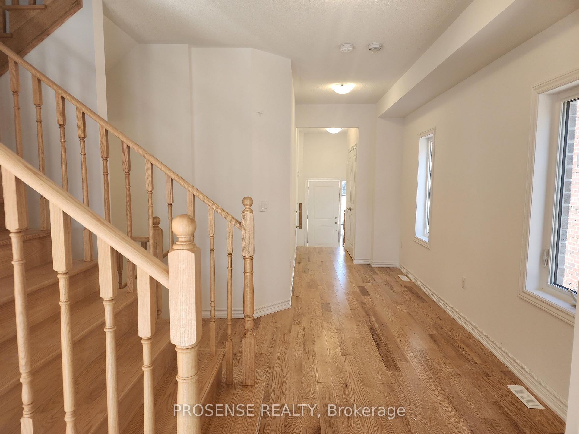 Photo 14 of 435 Van Dusen Avenue, Southgate — HOMEH