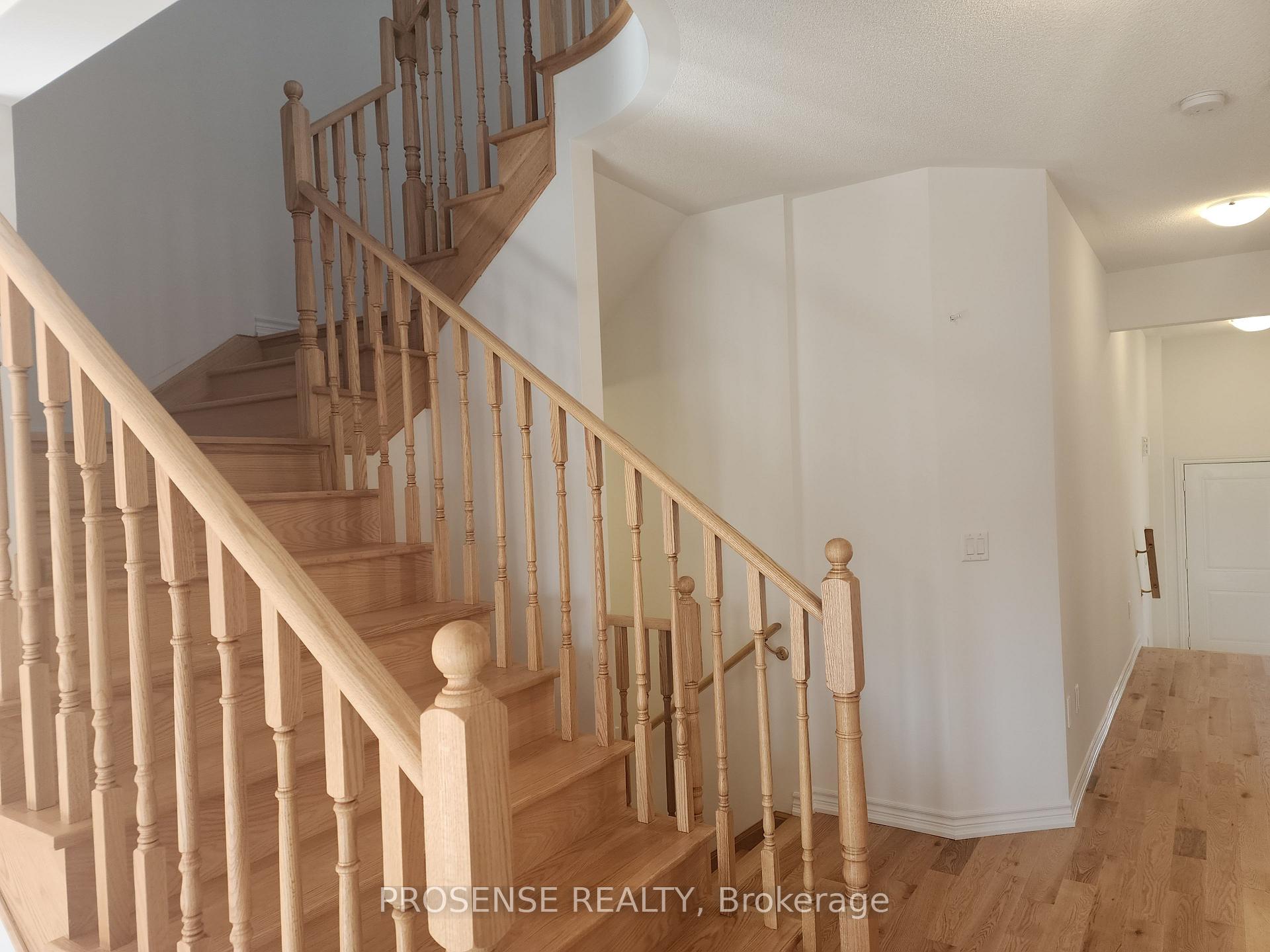 Photo 15 of 435 Van Dusen Avenue, Southgate — HOMEH