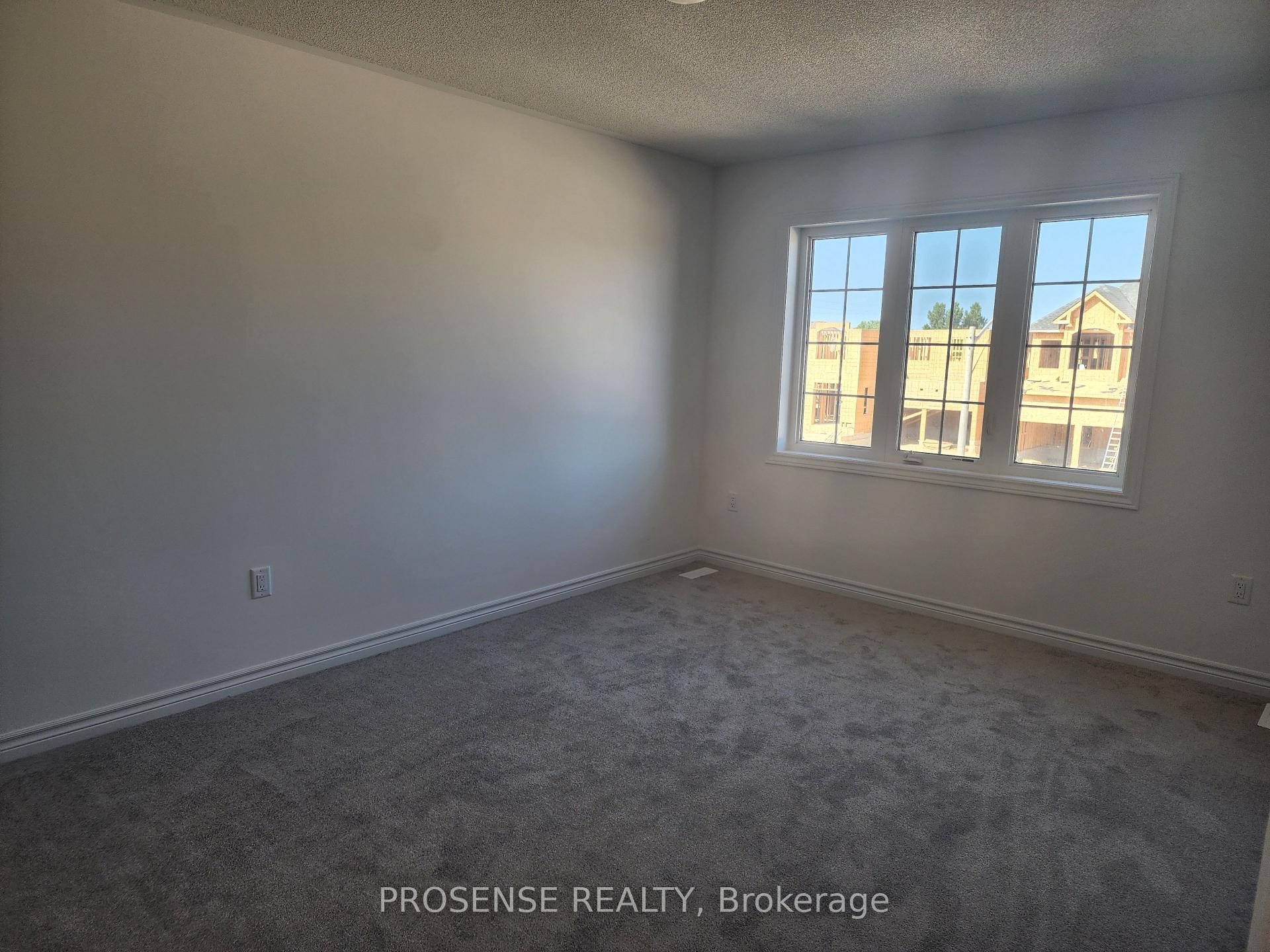 Photo 26 of 435 Van Dusen Avenue, Southgate — HOMEH