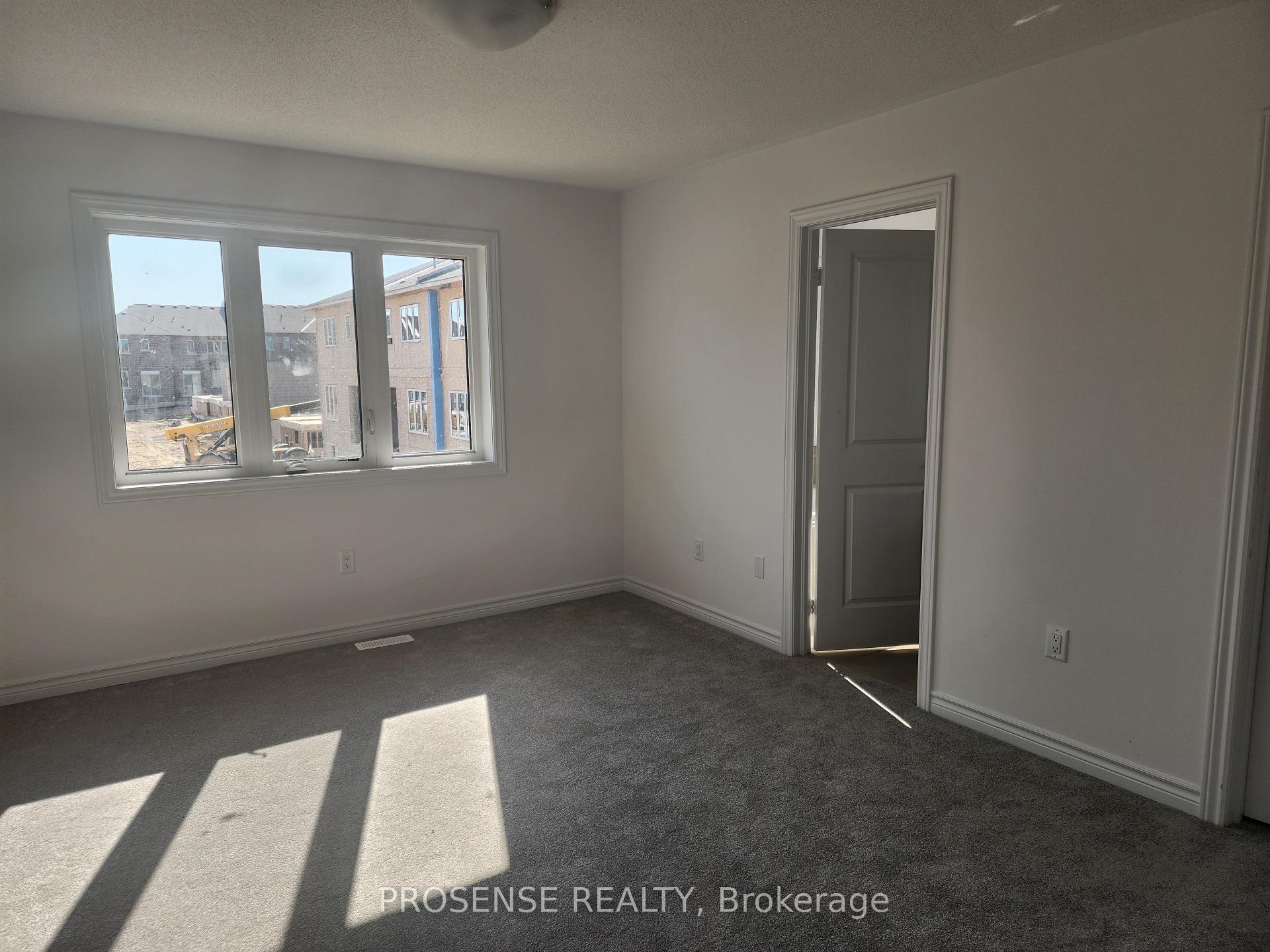 Photo 29 of 435 Van Dusen Avenue, Southgate — HOMEH