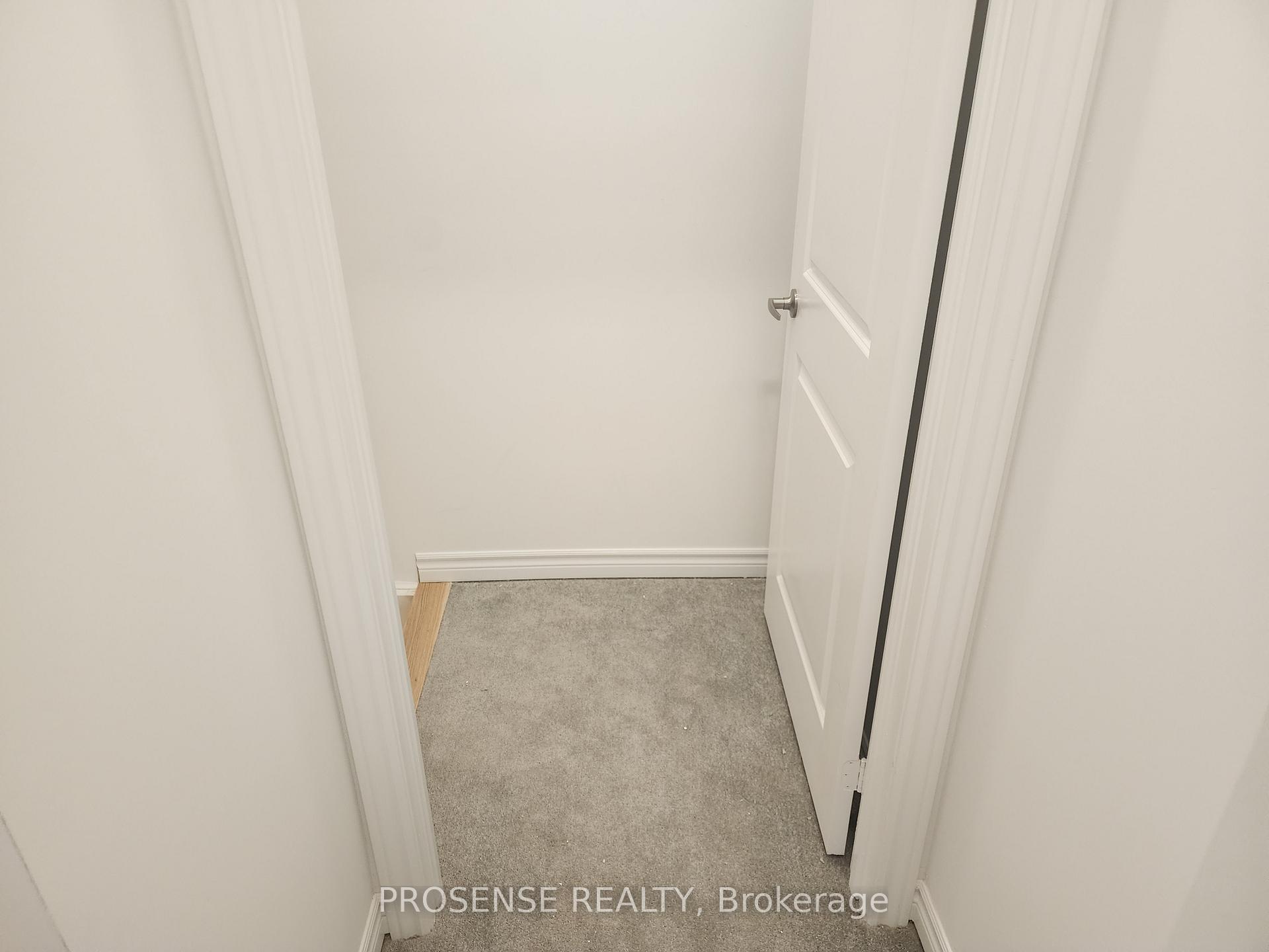 Photo 36 of 435 Van Dusen Avenue, Southgate — HOMEH