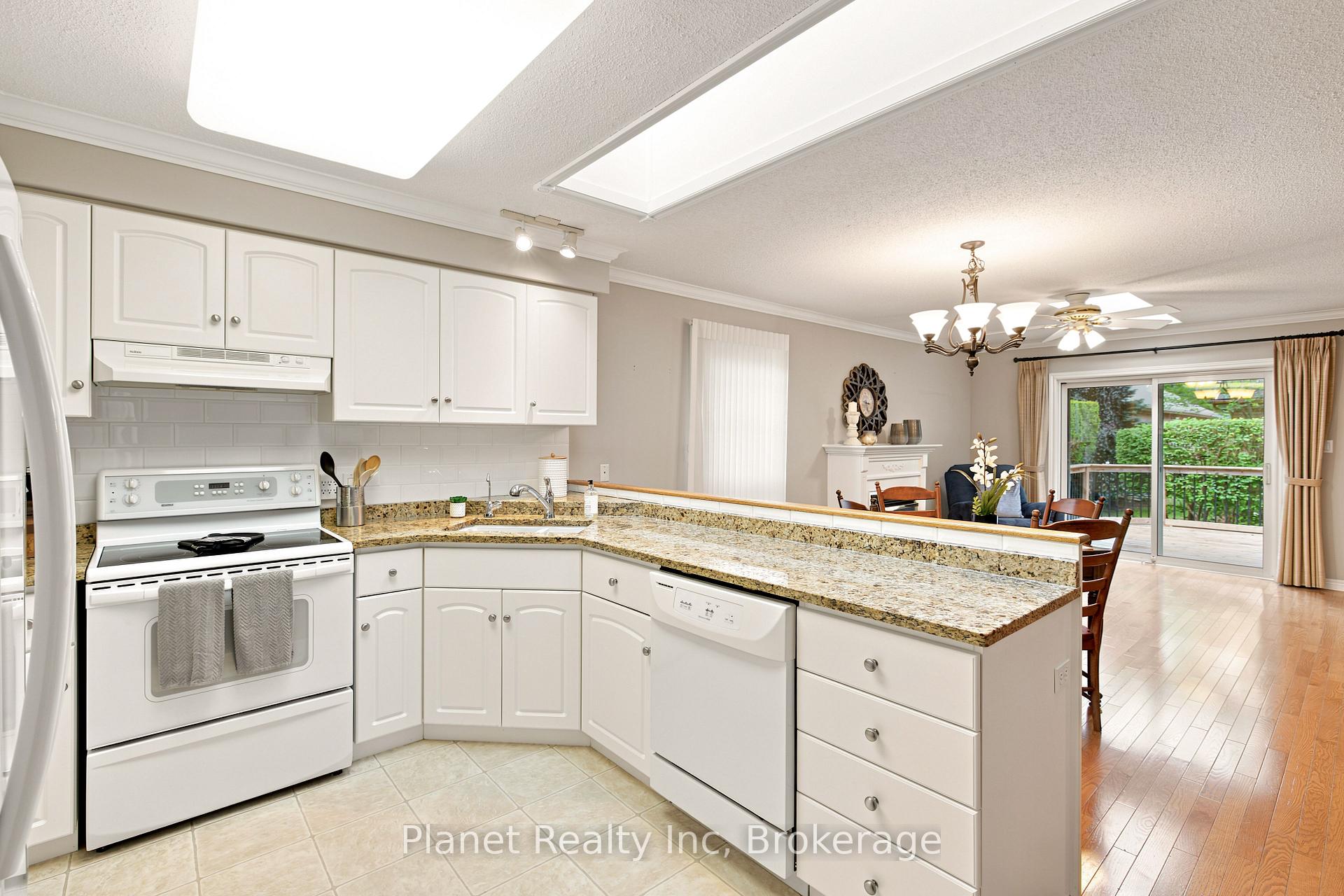 Photo 6 of 60 Basswood Drive, Guelph, Village By The Arboretum — HOMEH
