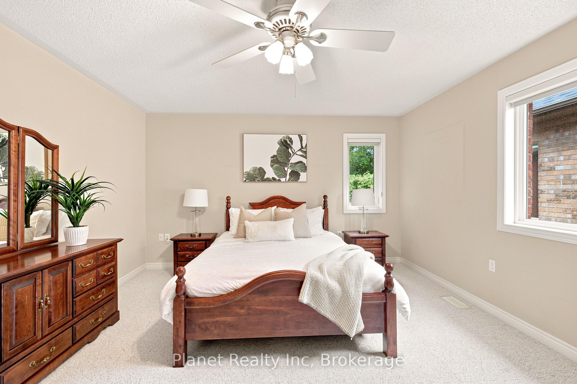 Photo 13 of 60 Basswood Drive, Guelph, Village By The Arboretum — HOMEH