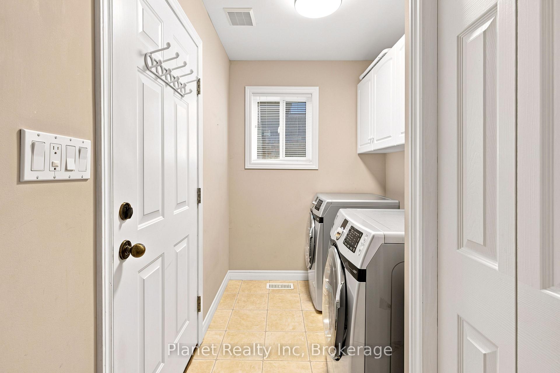 Photo 19 of 60 Basswood Drive, Guelph, Village By The Arboretum — HOMEH