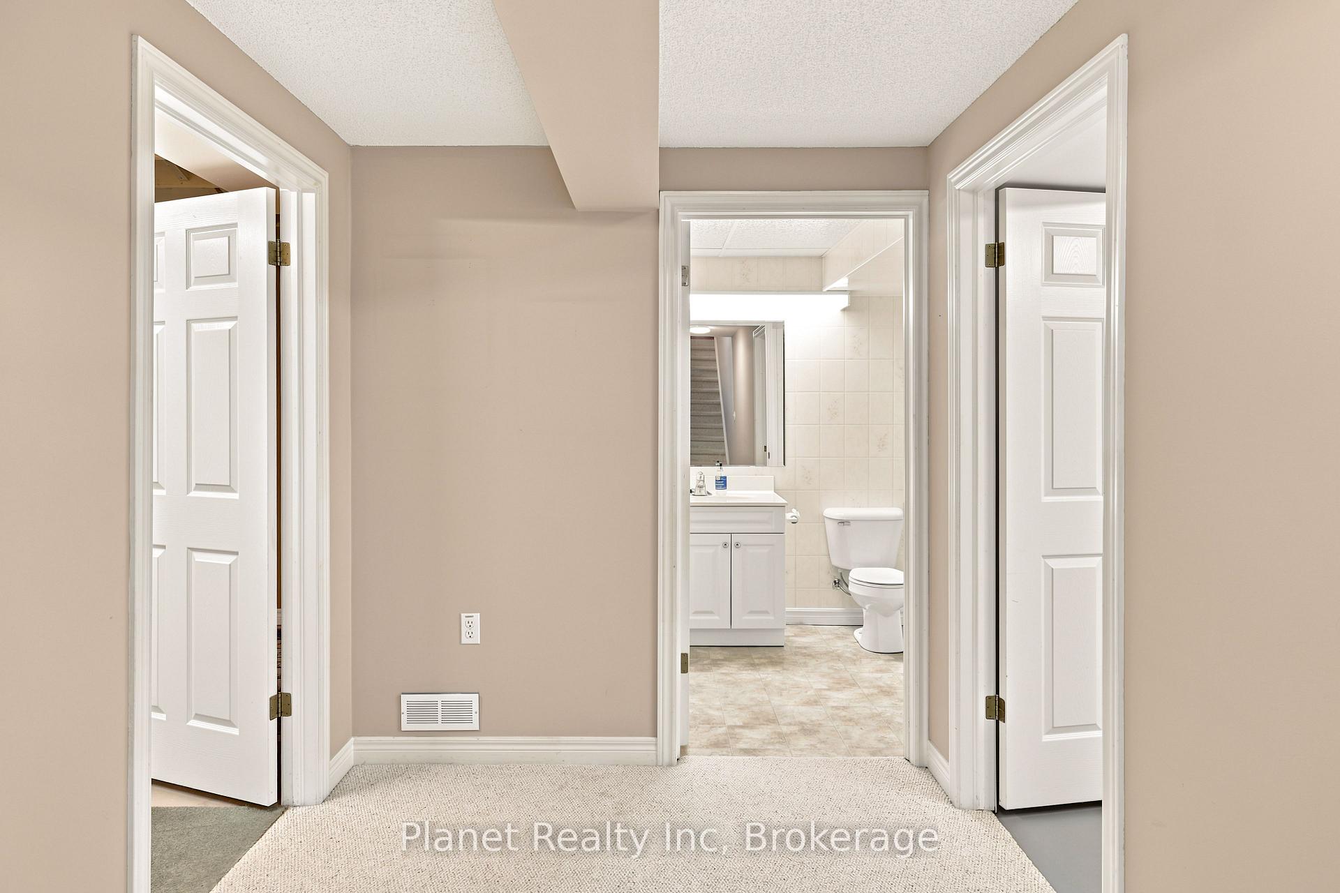 Photo 20 of 60 Basswood Drive, Guelph, Village By The Arboretum — HOMEH