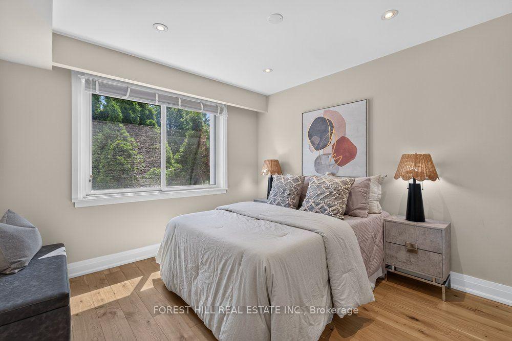 Photo 23 of 1 Heathview Avenue, North York, Bayview Village — HOMEH