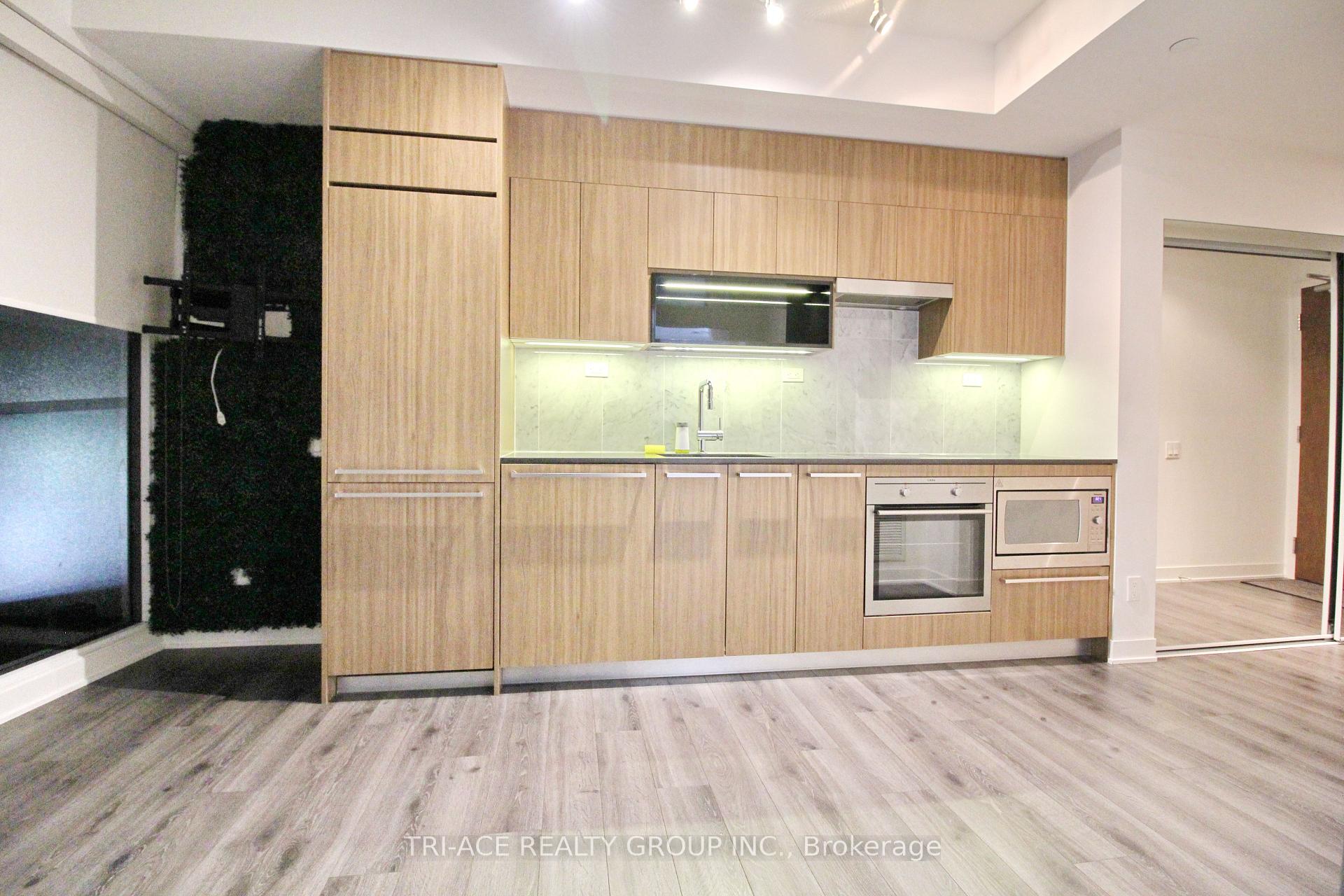 Photo 11 of Unit 502, 90 Queens Wharf Road, Toronto, Waterfront Communities — HOMEH
