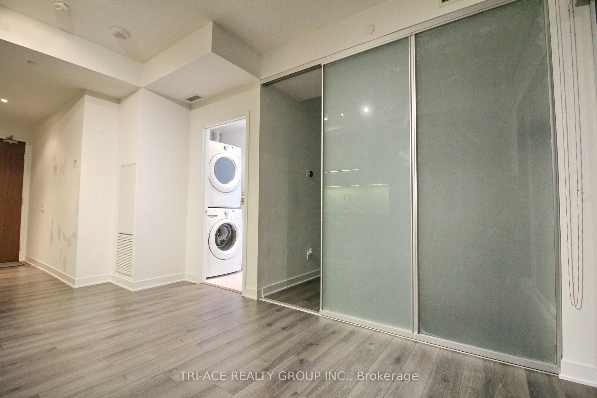 Photo 12 of Unit 502, 90 Queens Wharf Road, Toronto, Waterfront Communities — HOMEH
