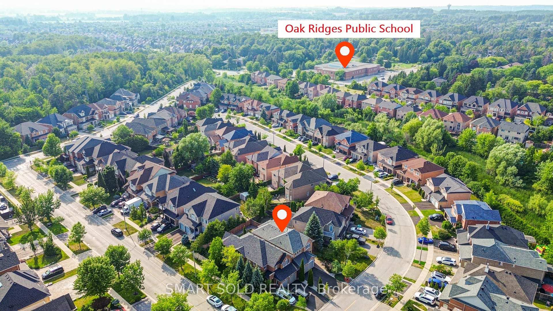 Photo 3 of 9 Pegasus Drive, Richmond Hill, Oak Ridges — HOMEH