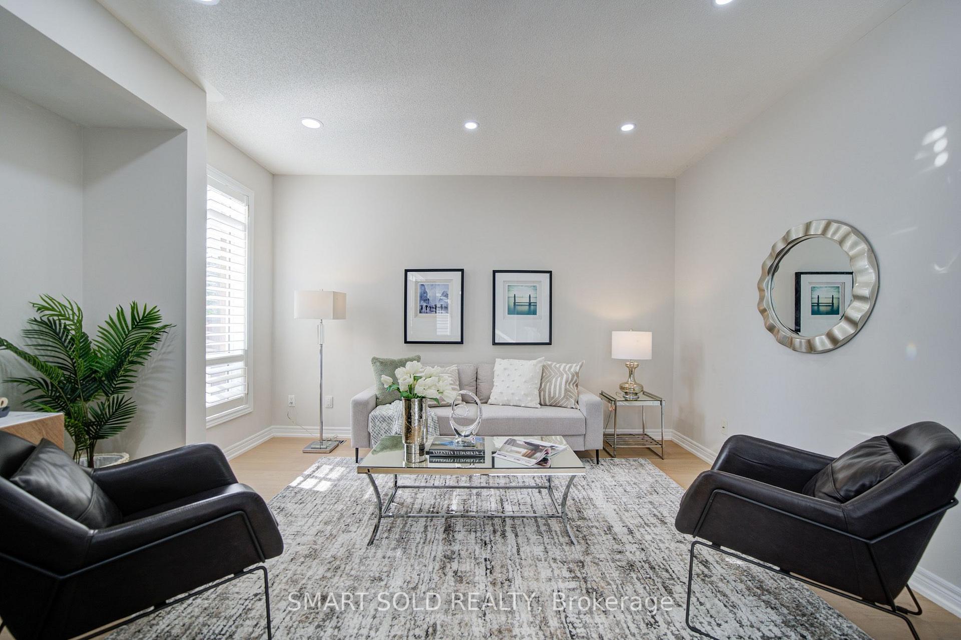 Photo 13 of 9 Pegasus Drive, Richmond Hill, Oak Ridges — HOMEH