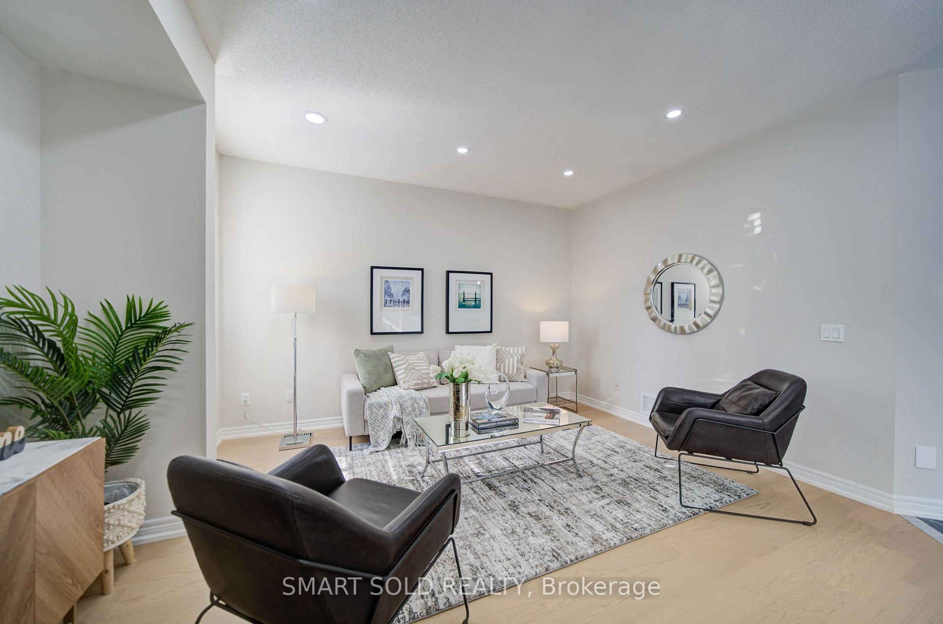 Photo 14 of 9 Pegasus Drive, Richmond Hill, Oak Ridges — HOMEH