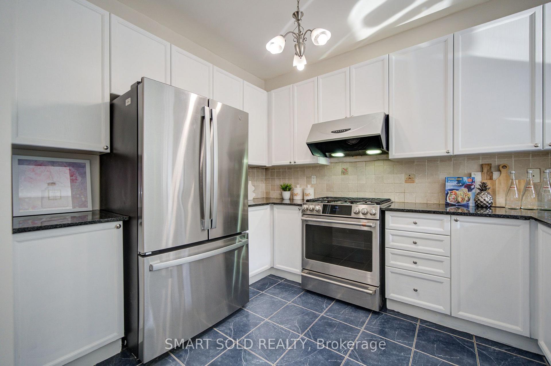Photo 16 of 9 Pegasus Drive, Richmond Hill, Oak Ridges — HOMEH