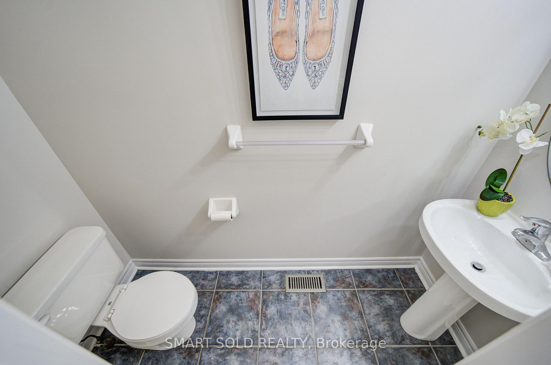 Photo 22 of 9 Pegasus Drive, Richmond Hill, Oak Ridges — HOMEH