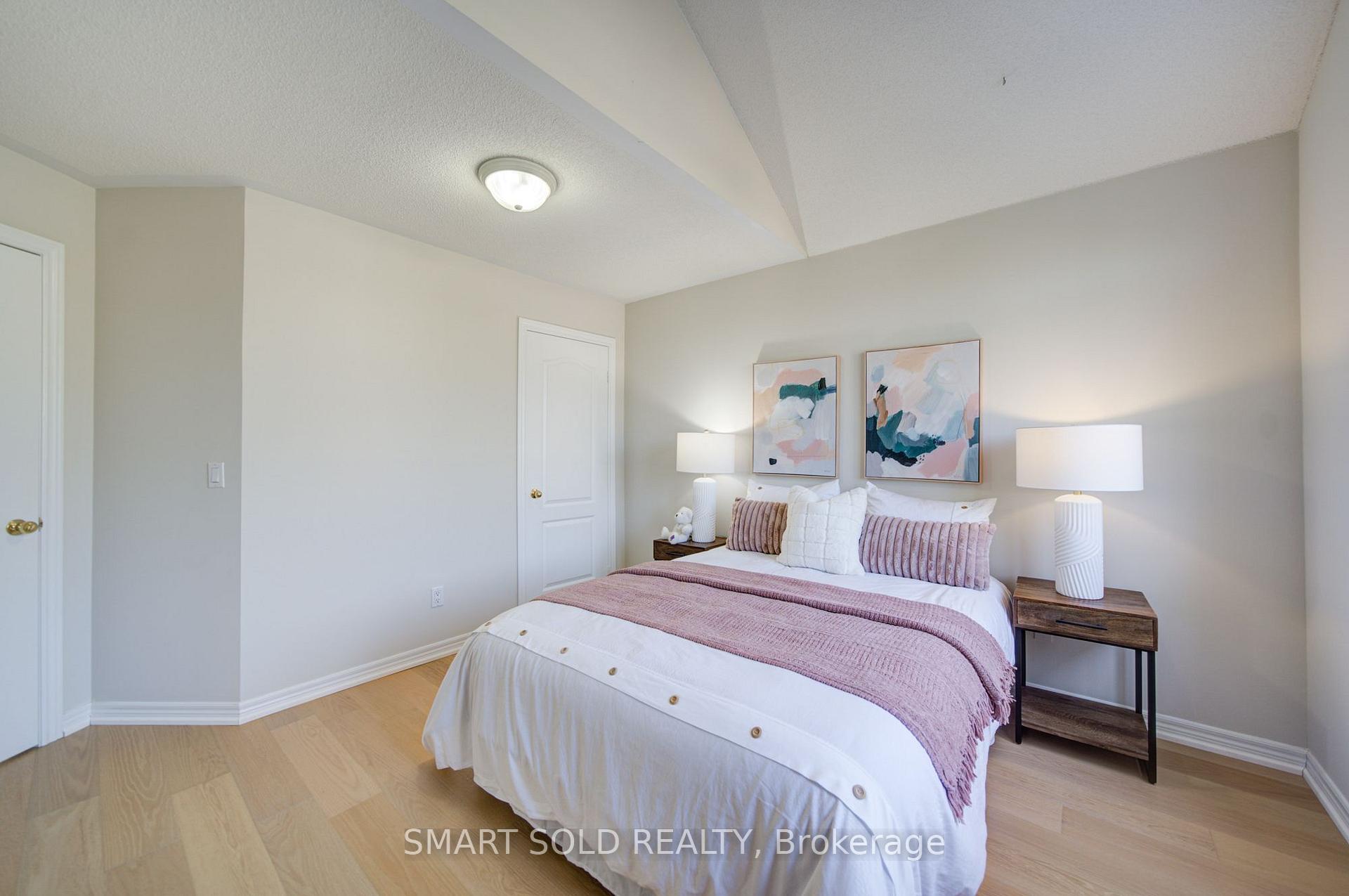 Photo 31 of 9 Pegasus Drive, Richmond Hill, Oak Ridges — HOMEH