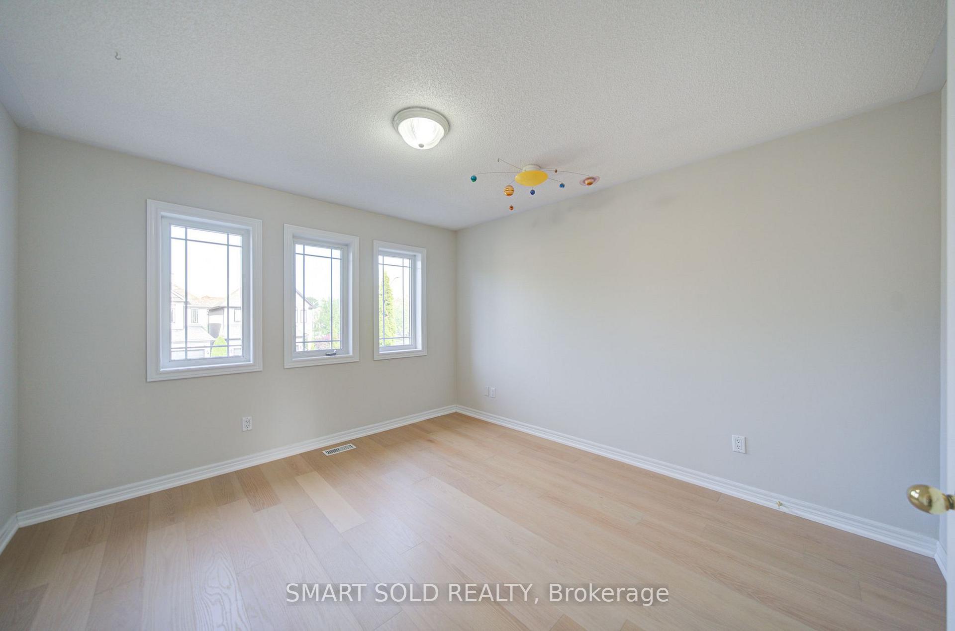 Photo 34 of 9 Pegasus Drive, Richmond Hill, Oak Ridges — HOMEH