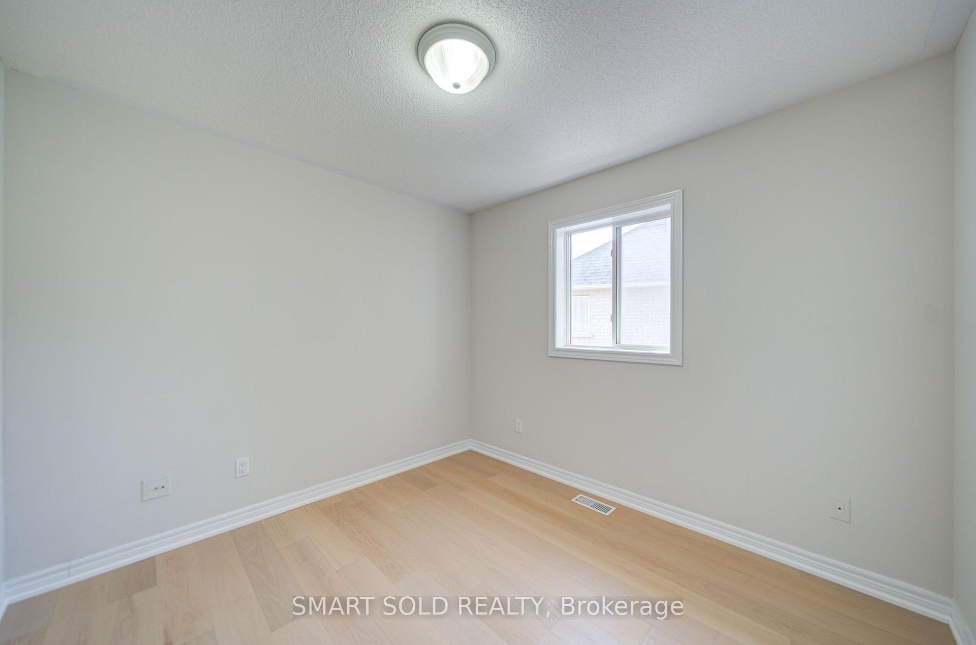 Photo 35 of 9 Pegasus Drive, Richmond Hill, Oak Ridges — HOMEH