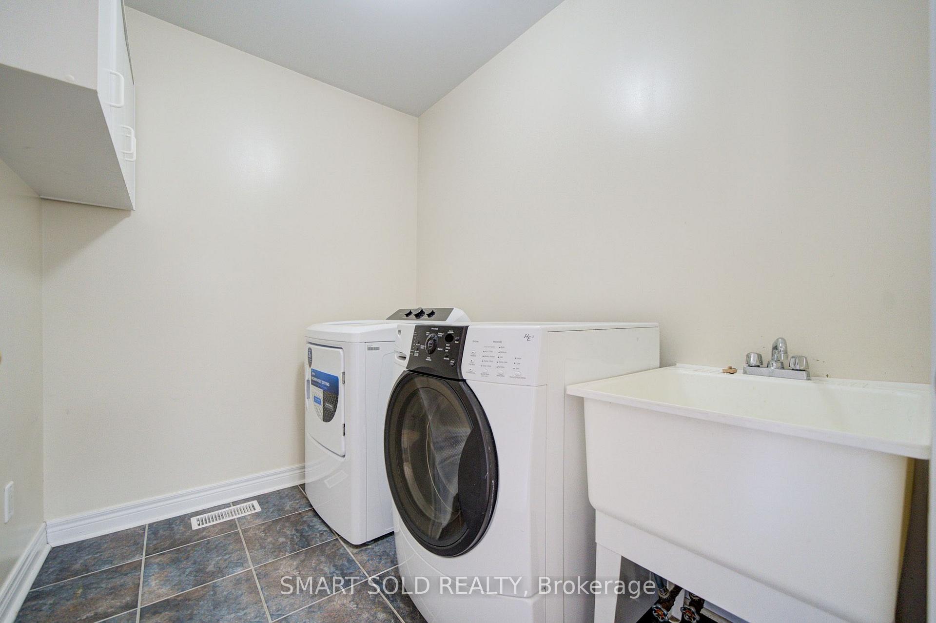Photo 39 of 9 Pegasus Drive, Richmond Hill, Oak Ridges — HOMEH