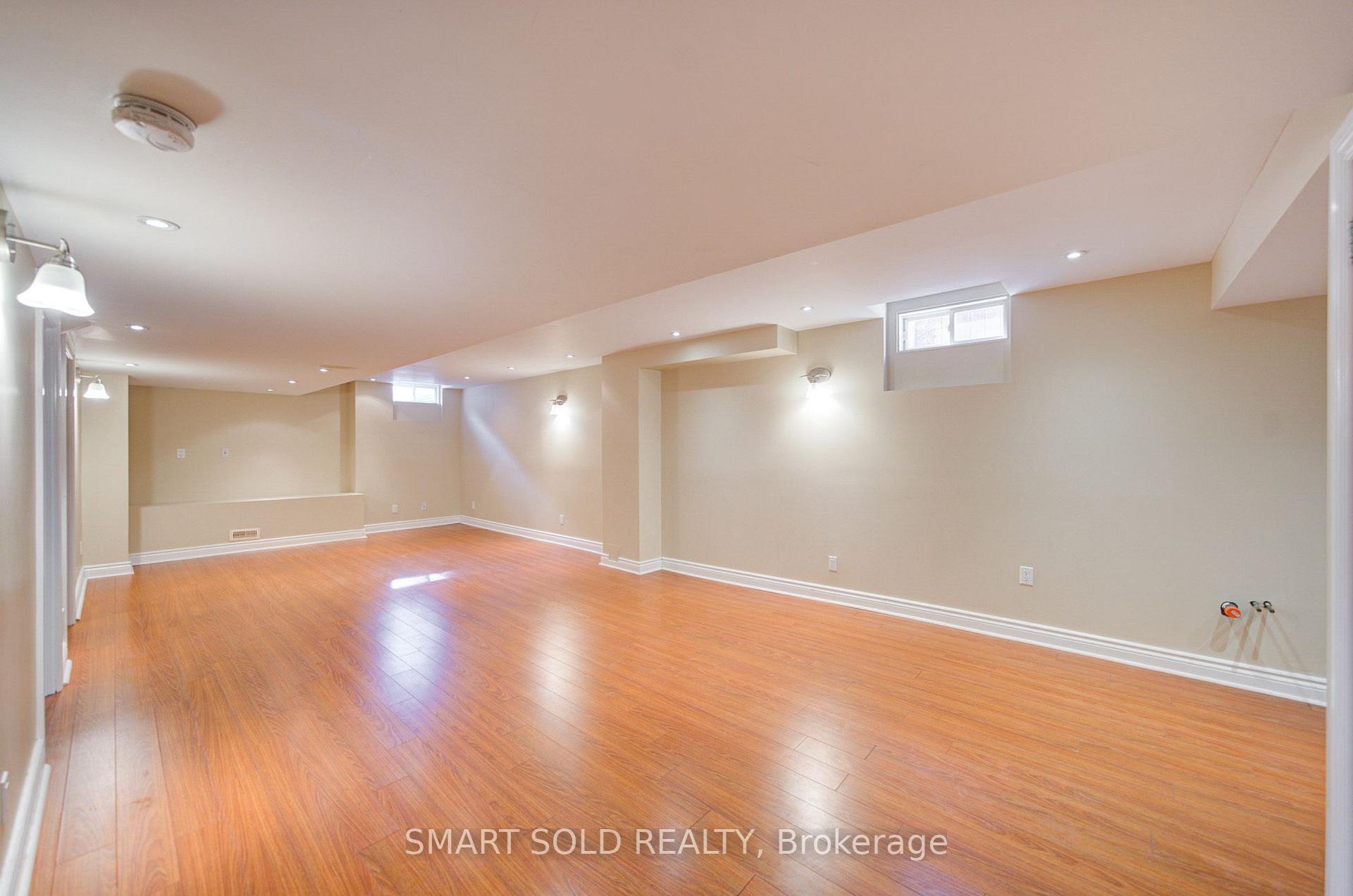 Photo 43 of 9 Pegasus Drive, Richmond Hill, Oak Ridges — HOMEH