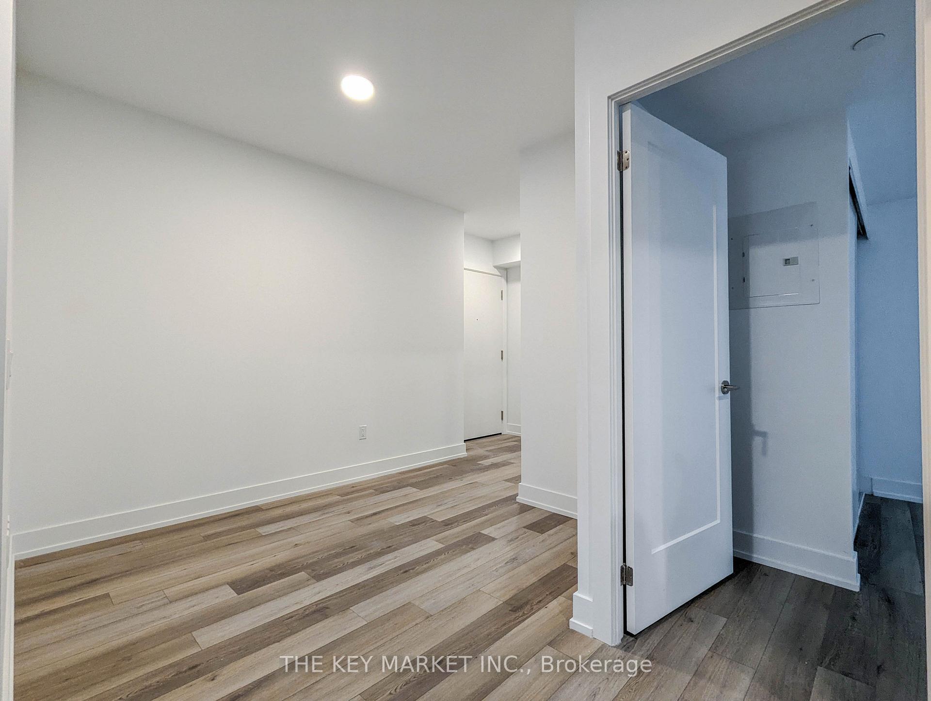 Photo 13 of Unit 723, 9 Clegg Road, Markham, Unionville — HOMEH