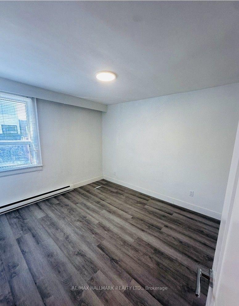 Photo 11 of Unit 2, 2961 Lakeshore Boulevard W, Etobicoke, New Toronto — HOMEH