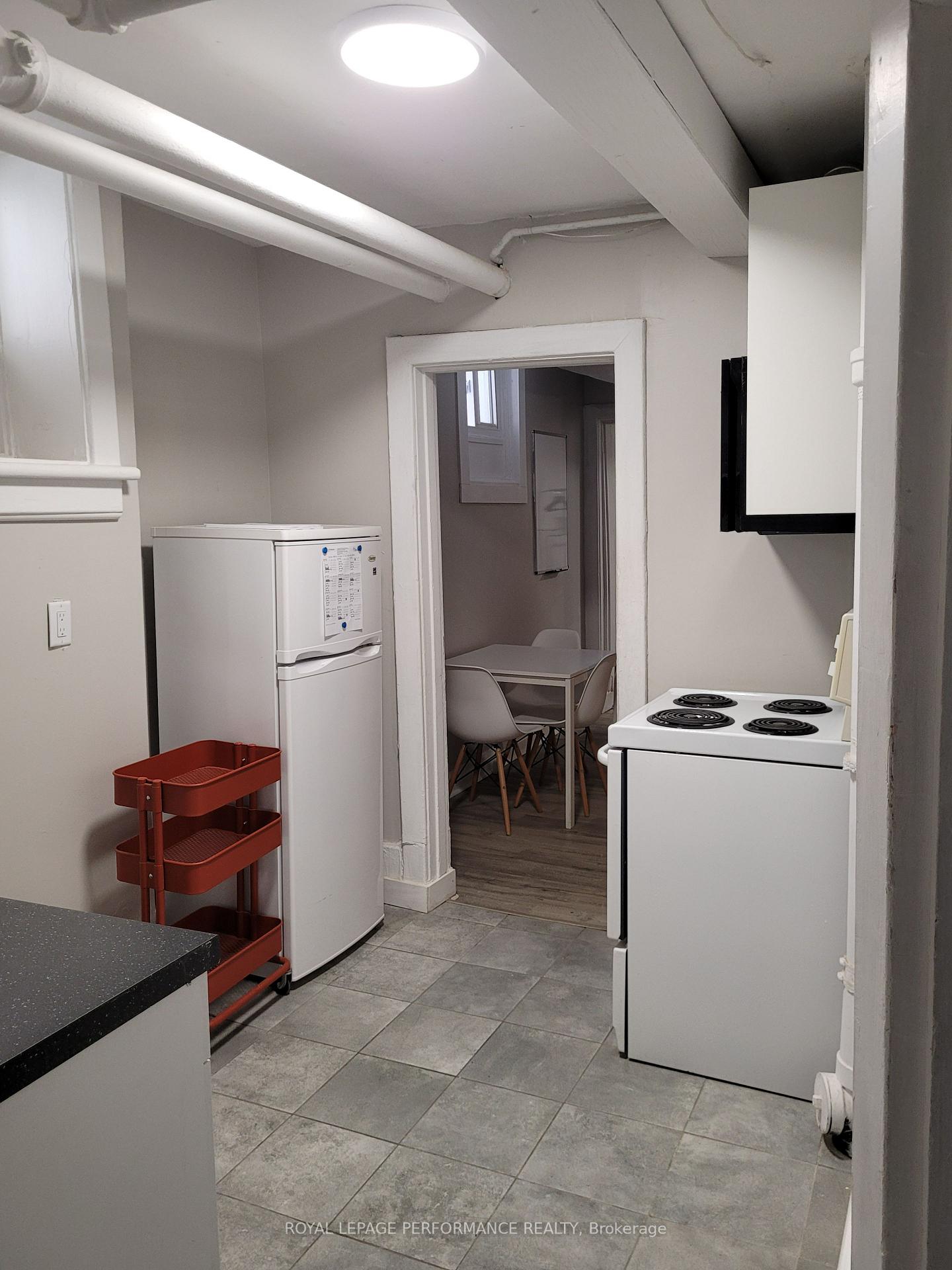 Photo 12 of 721 B Cooper Street, Ottawa, Ottawa Centre — HOMEH